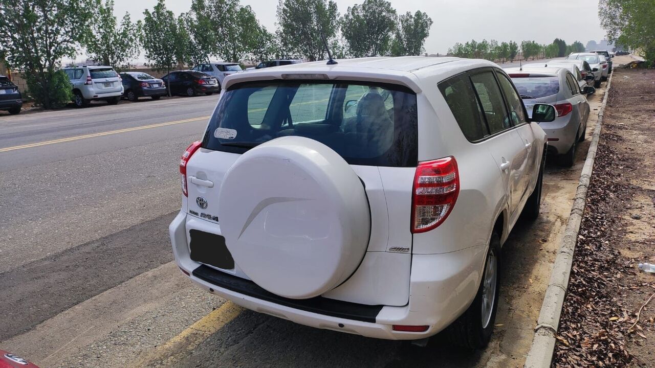 Jeddah, Vehicles, Cars & Trucks , SAR 22000,  Toyota RAV4,  2010,  Automatic,  370000 KM,   For Sale.