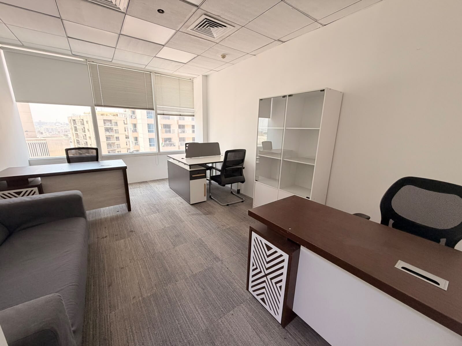 Deira, Offices, AED 32000,  200 Sq. Feet,  🏢 Office Space For Rent – Baniyas Square, Deira