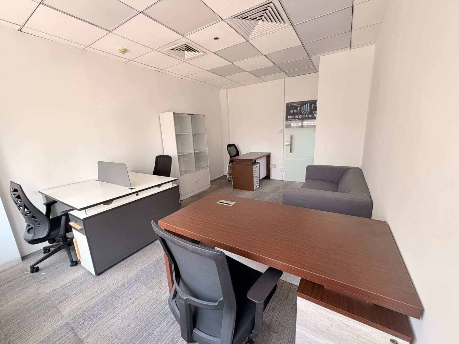 Deira, Offices, AED 32000,  200 Sq. Feet,  🏢 Office Space For Rent – Baniyas Square, Deira