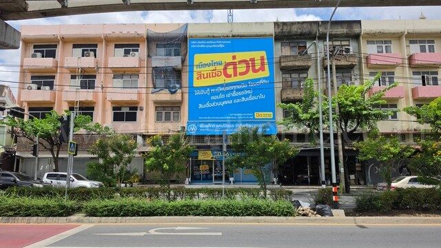 Bangkok, Real Estate For Sale, THB 13400000,  3 BR,  40 Sq. Feet,  Urgent Sale, 4.5-story Commercial Building, Wang Thonglang, Soi Lat Phrao 72, For Sale