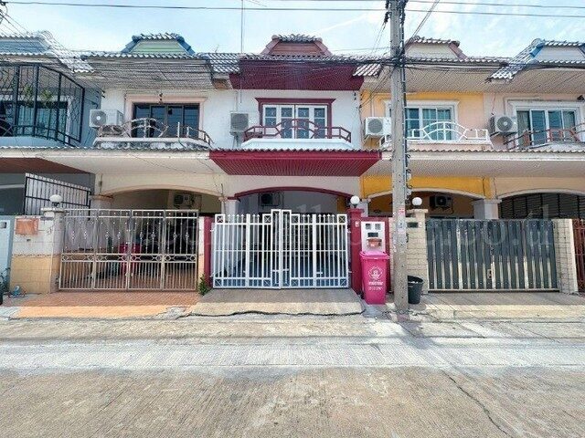 Bangkok, Real Estate For Sale, THB 1490000,  3 BR,  20 Sq. Feet,  Urgent Sale, Townhouse Manawadee Park, Soi Wat Lat Pla Duk, Bang Bua Thong, Very Cheap