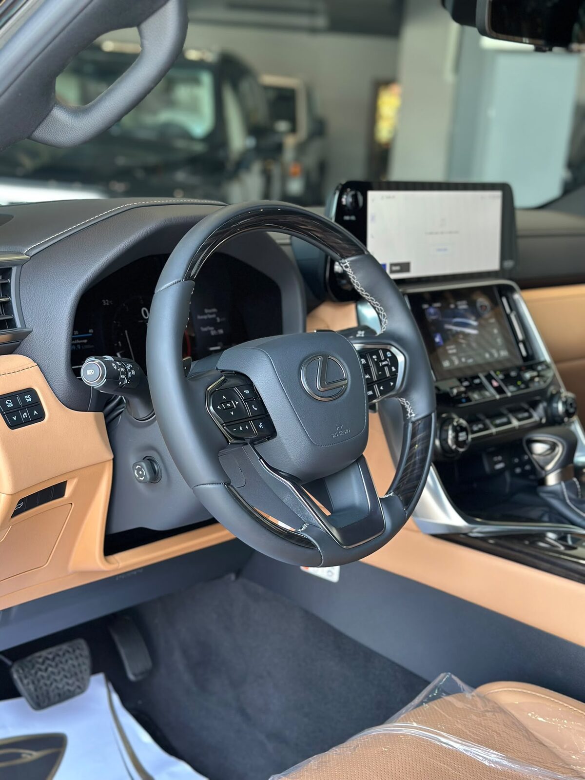 Riffa, Vehicles, Cars & Trucks , BHD 56500,  LEXUS LX 600 URBAN 2026 BLACK,  2026,  Automatic,  ,