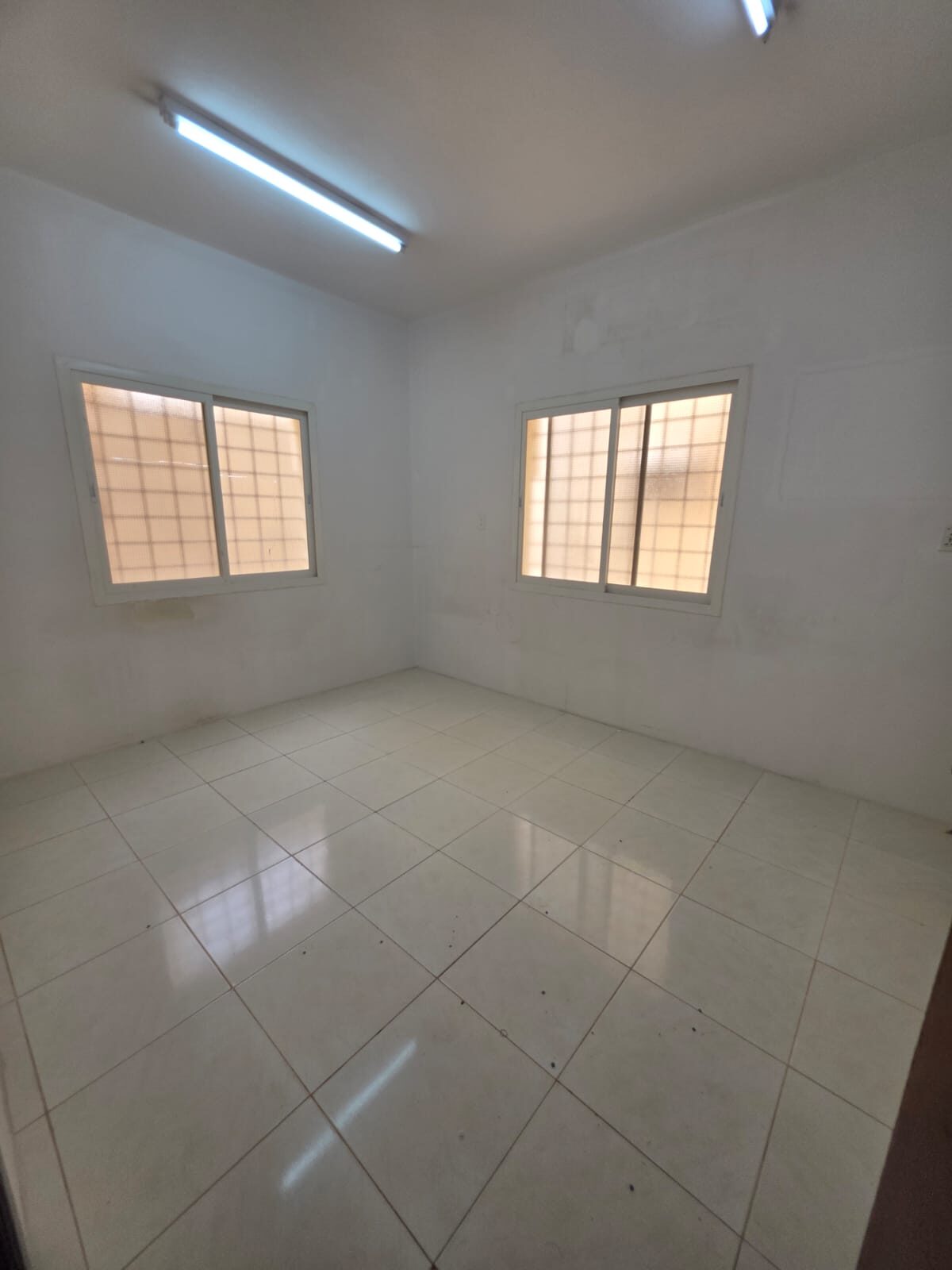 Khobar, Apartments, Flats, Houses & Villas, SAR 23500/year,  4 BR,  Consists Of:- 4 Bedrooms, A Living Room, 2 Bathrooms, And A Kitchen, Fast Floor  Elevator,