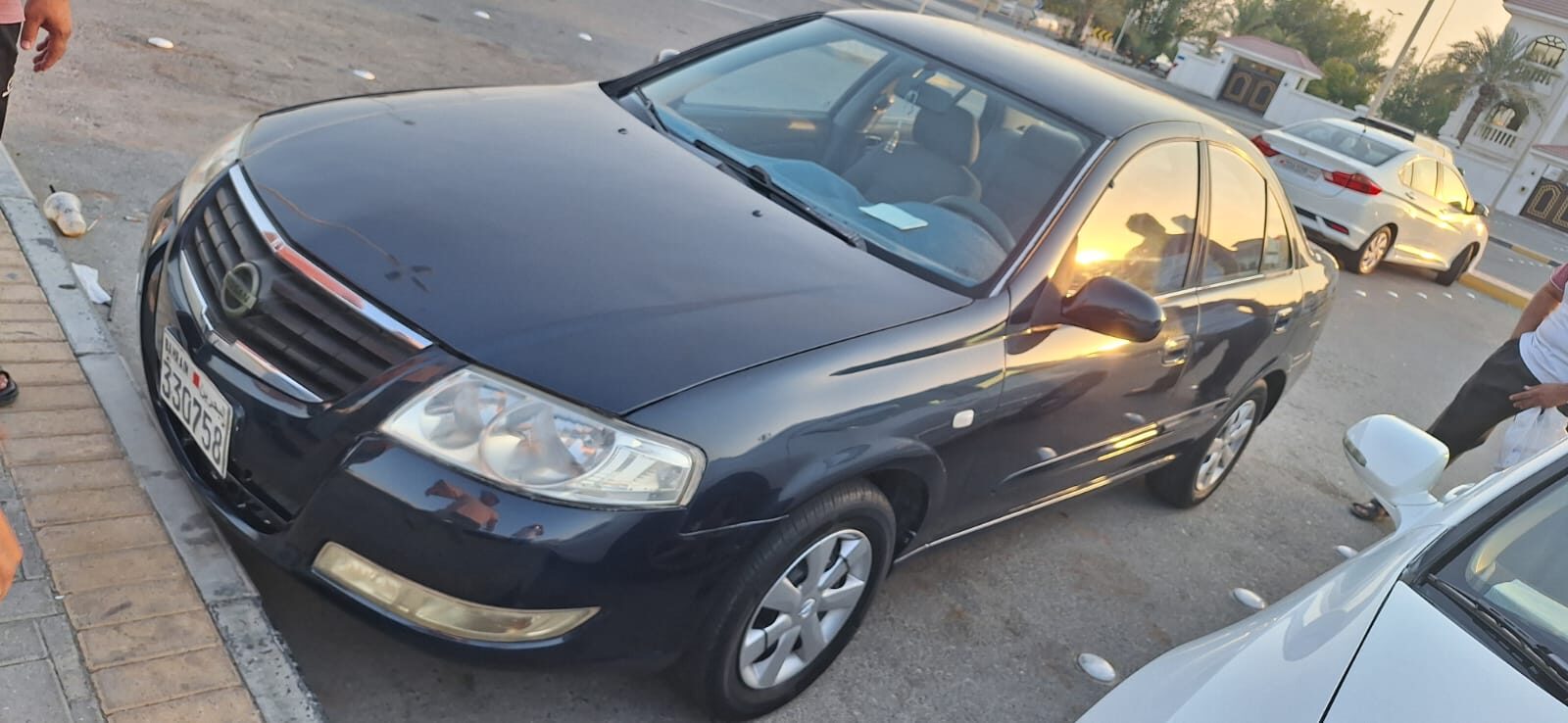 Muharraq, Vehicles, Cars & Trucks , BHD 1100,  Sunny,  2009,  Automatic,  200 KM,  Nissan   For Sale