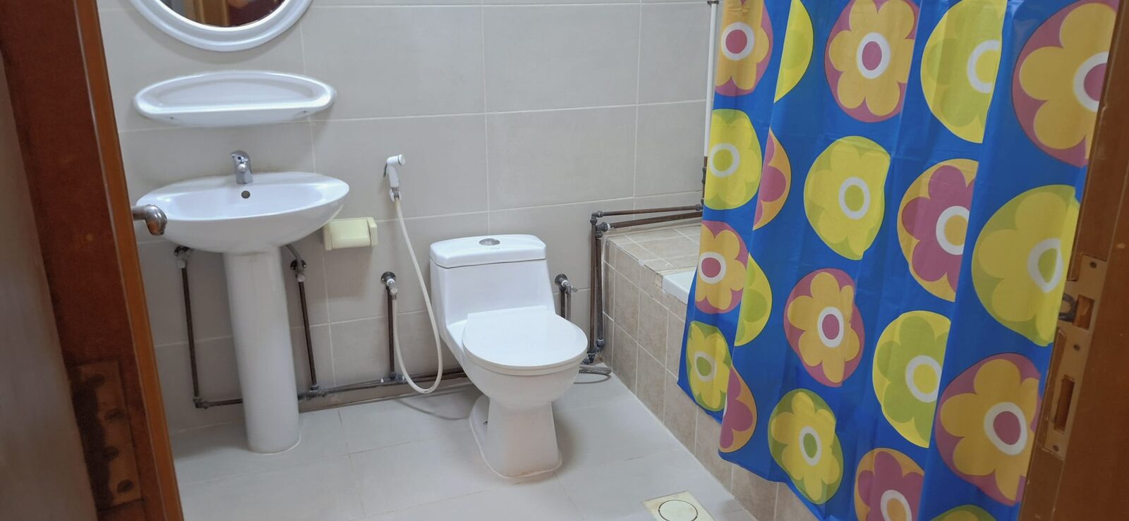 Juffair, Rooms for Rent, BHD 150/month,  Furnished,  150 Sq. Meter,  Flat / Room For Rent