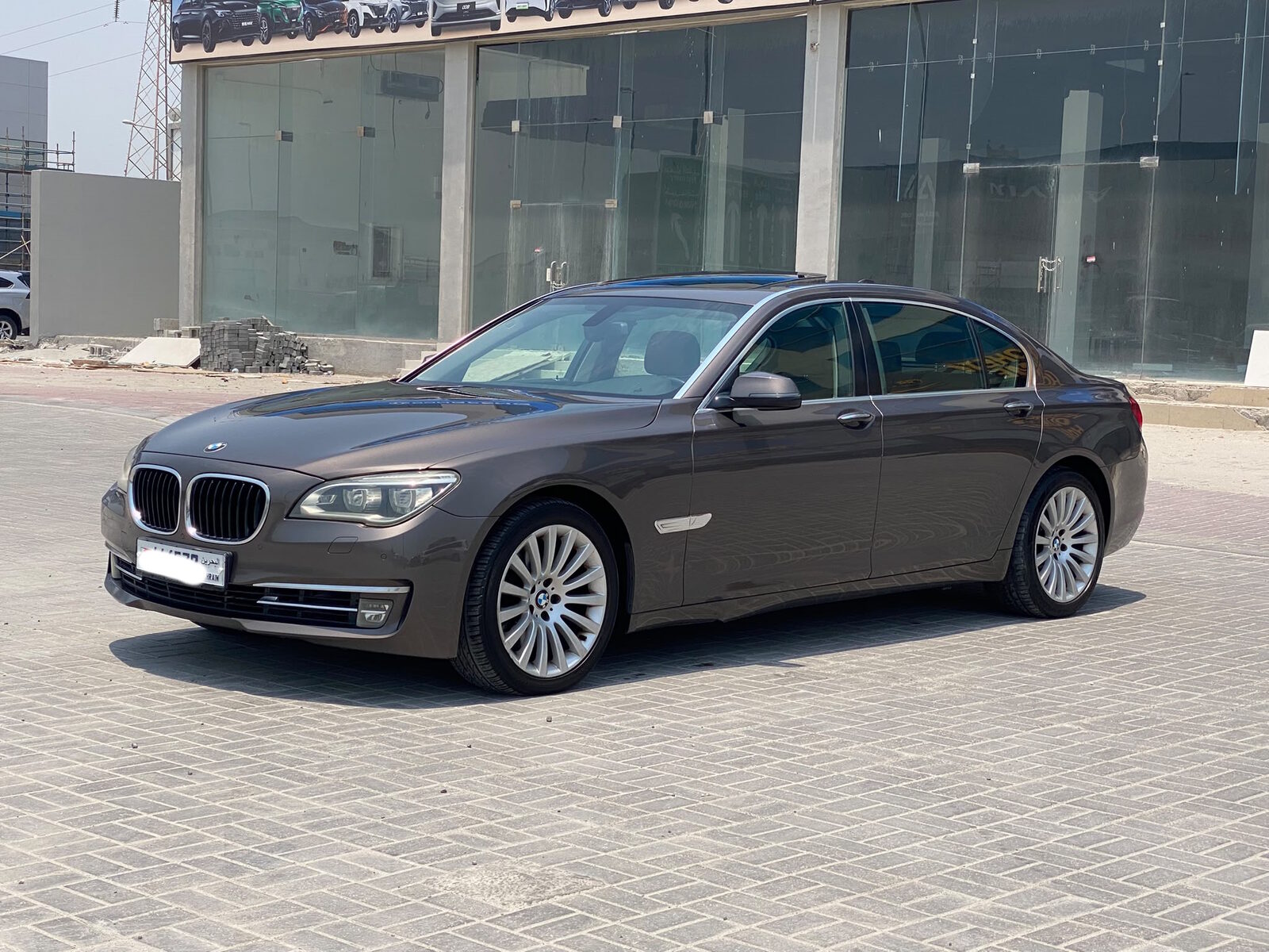 Manama, Vehicles, Cars & Trucks , BHD 3500,  BMW 740Li,  2014,  Automatic,  208950 KM,    (Brown)