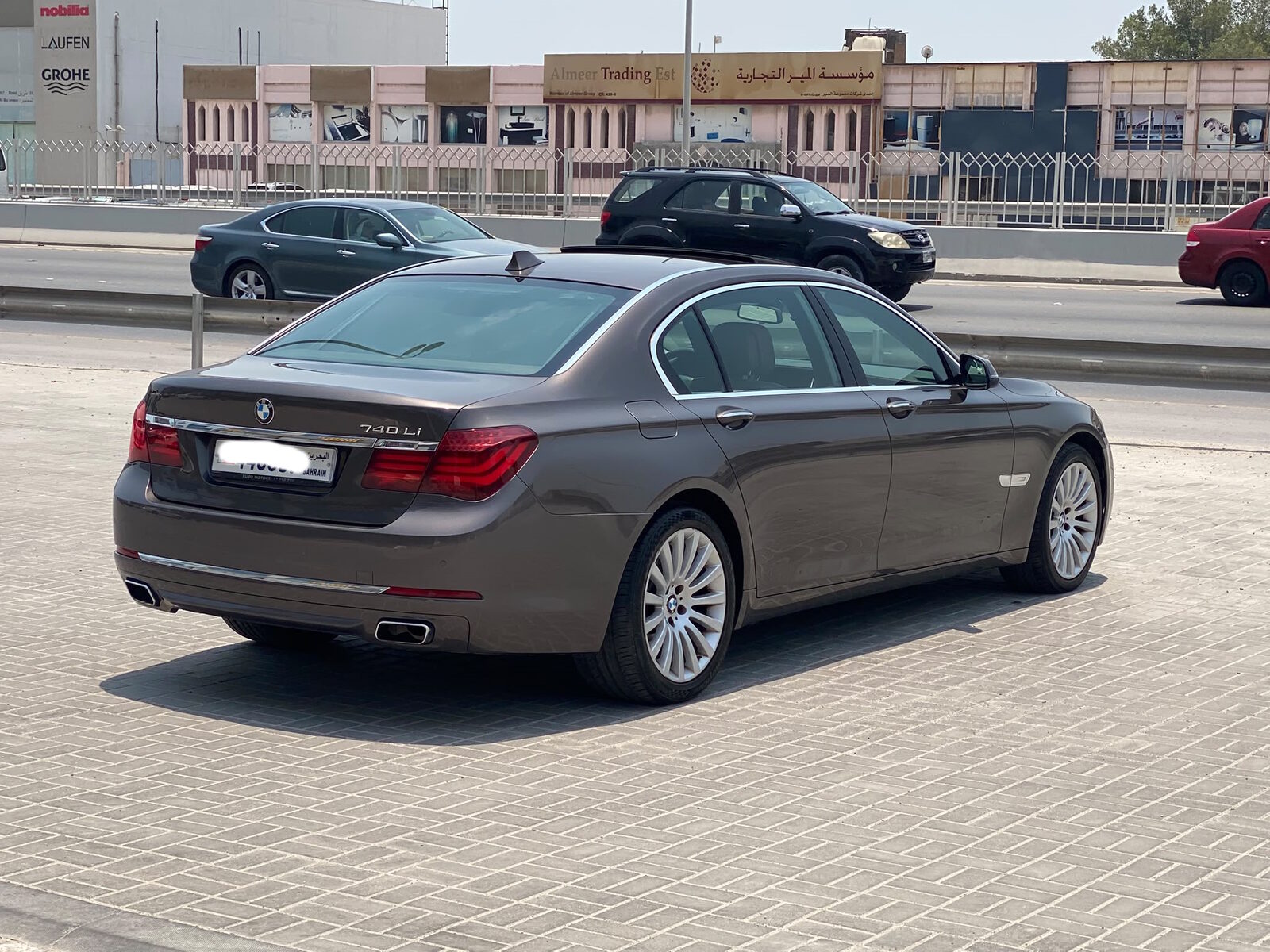 Manama, Vehicles, Cars & Trucks , BHD 3500,  BMW 740Li,  2014,  Automatic,  208950 KM,    (Brown)