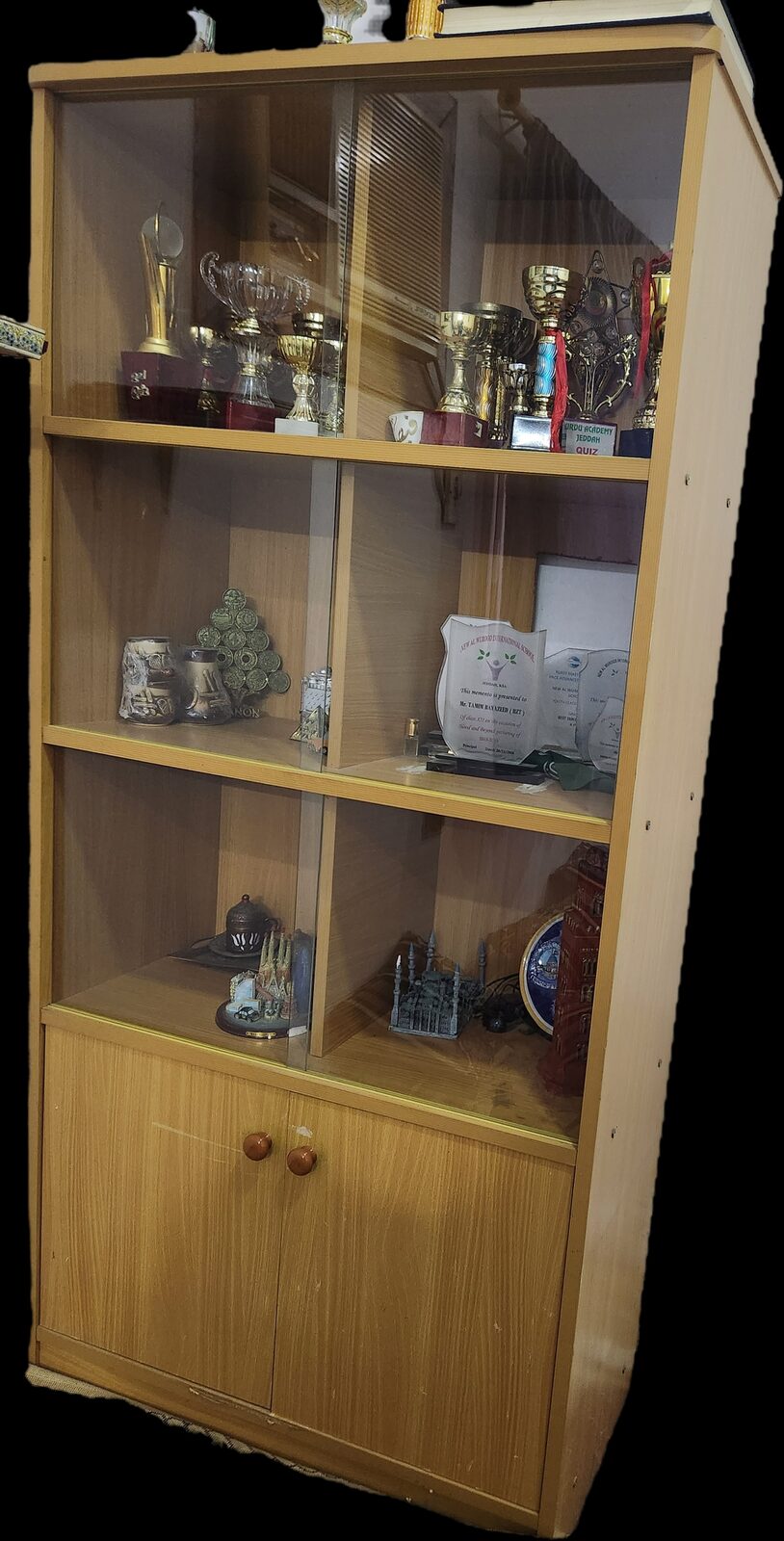 Jeddah, Furniture, SAR 100,  Wooden Display Cabinet / Bookcase With Glass Doors /دولاب عرض خشبي / مكتبة مع أبواب زج