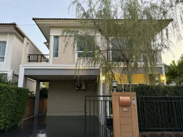 Bangkok, Real Estate For Sale, THB 3690000,  3 BR,  52 Sq. Feet,  Great Value #Sold With Tenants For 3.69 Million #Beautiful House In Angelic Condition