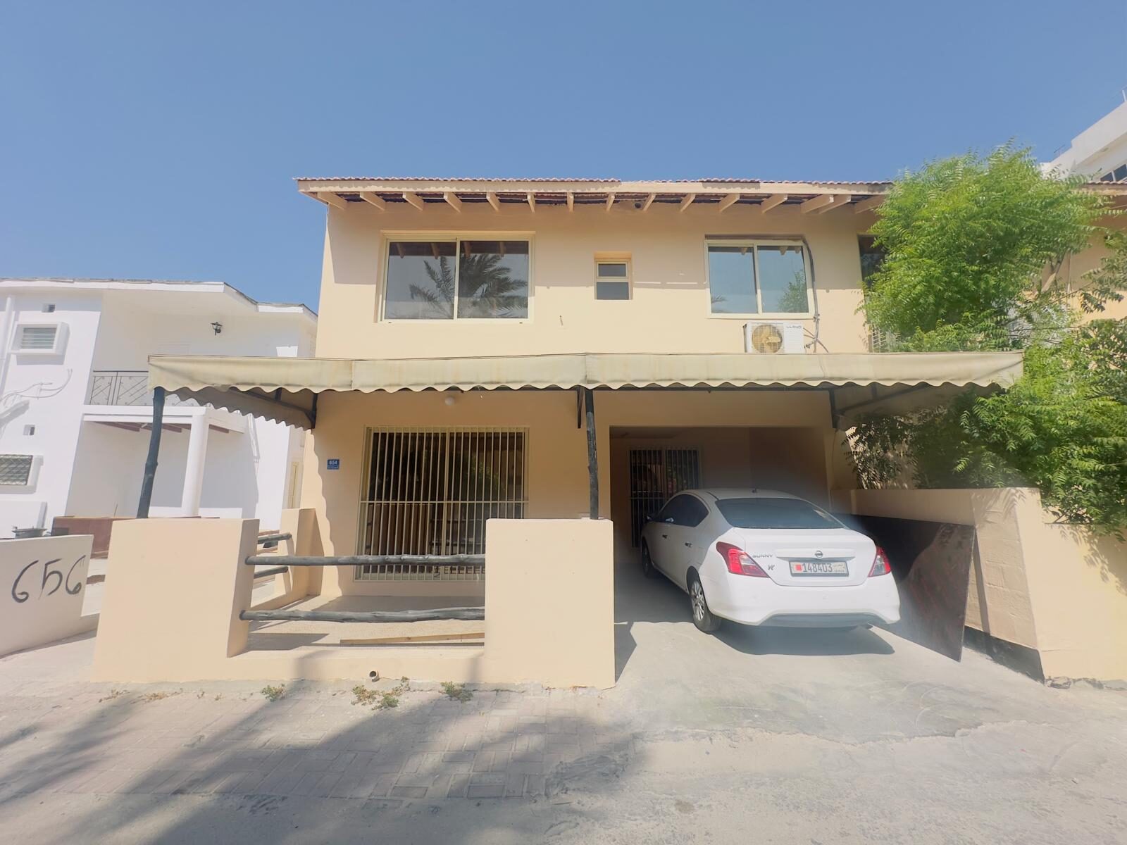 Adliya, Apartments, Flats, Houses & Villas, BHD 400/month,  3 BR,  160 Sq. Meter,  Semi Furnished Double Store Villa In Adliya - Reduced Rent
