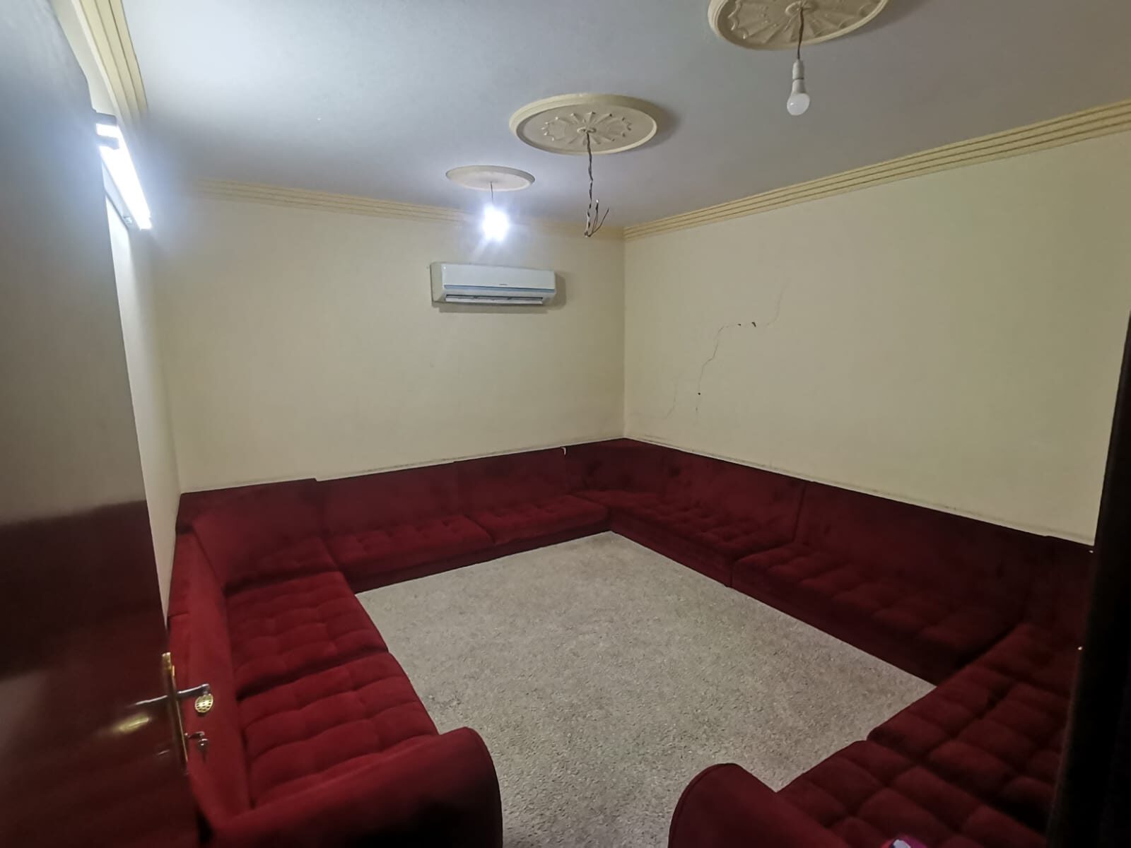 Riyadh, Apartments, Flats, Houses & Villas, SAR 2000/month,  Furnished,  3 BR,  Fully Furnished, 3 BHK, Family Flat Along Furniture