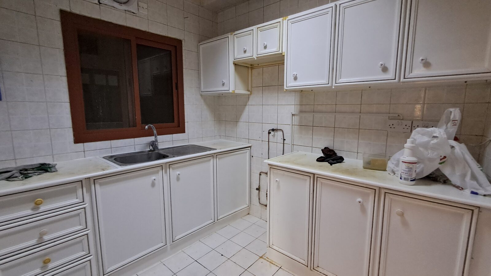 Hoora, Apartments, Flats, Houses & Villas, BHD 190/month,  2 BR,  Flat For Rent In Hoora Without Electricity