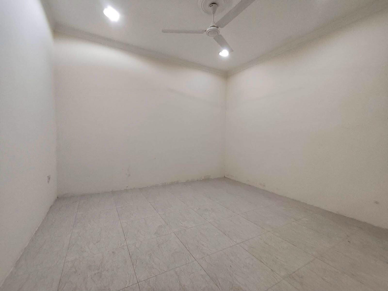 Adliya, Apartments, Flats, Houses & Villas, BHD 270/month,  2 BR,  Adliya:- Groundfloor 2Bhk  Unfurnished Flat On Rent.   Bd 270/- With Unlimited Ewa.