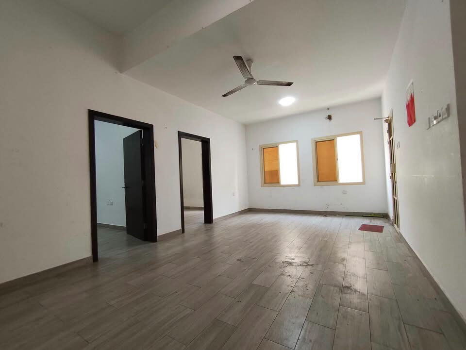 Manama, Apartments, Flats, Houses & Villas, BHD 250/month,  3 BR,  Gufool:- 3Bhk Unfurnished Flat On Rent.  Bd 250/- With Ewa, 50Bd Limit.