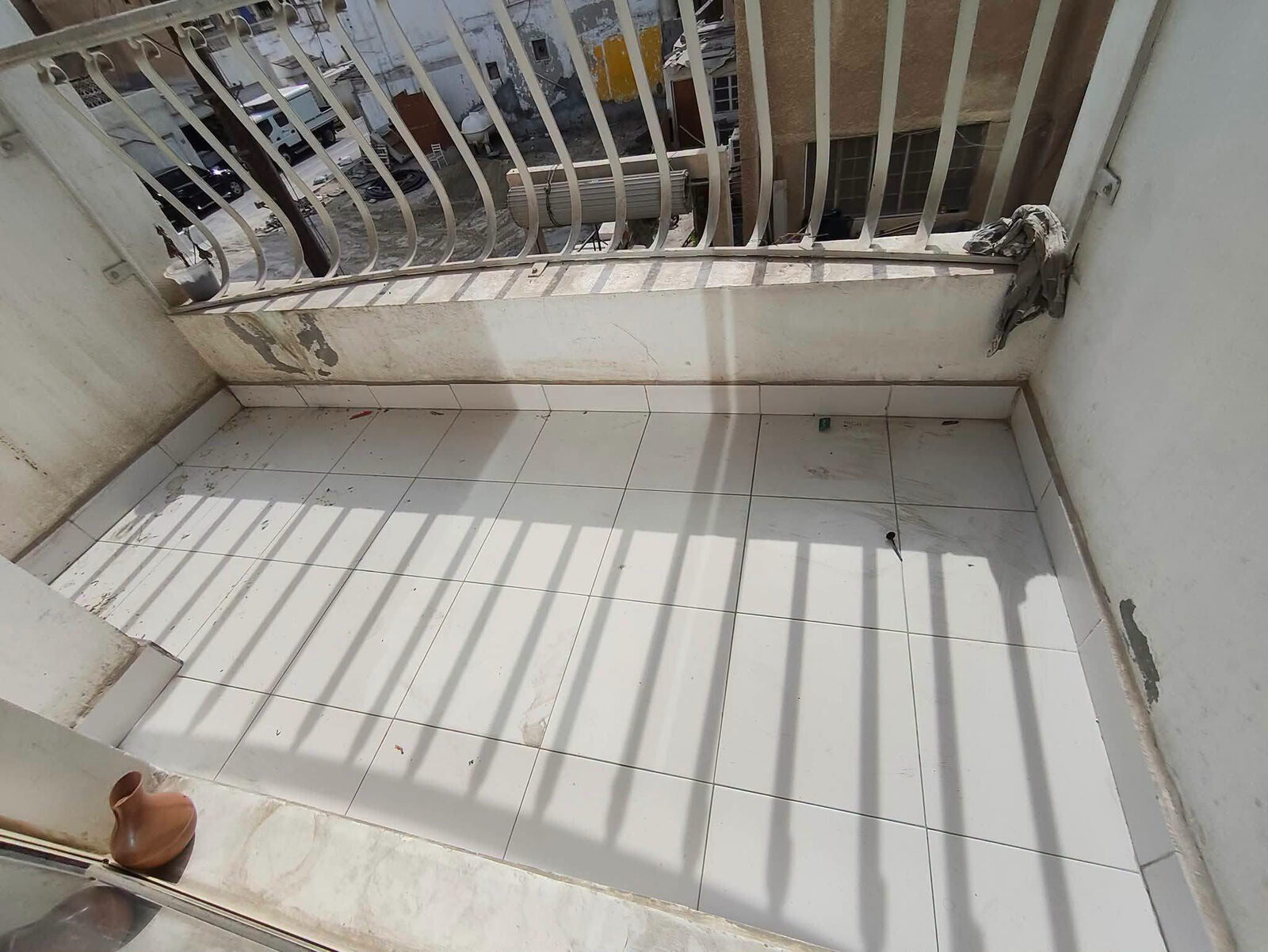 Manama, Apartments, Flats, Houses & Villas, BHD 250/month,  3 BR,  Gufool:- 3Bhk Unfurnished Flat On Rent.  Bd 250/- With Ewa, 50Bd Limit.