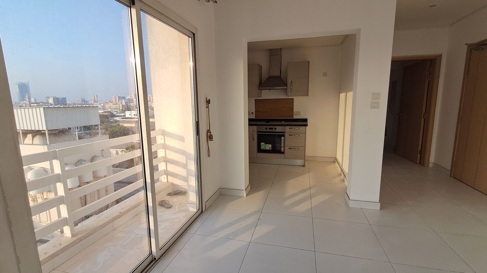 Adliya, Apartments, Flats, Houses & Villas, BHD 280/month,  1 BR,  Semi Furnished Flat In Adliya Near Andalus Garden With Unlimited Electricity - 280 BD