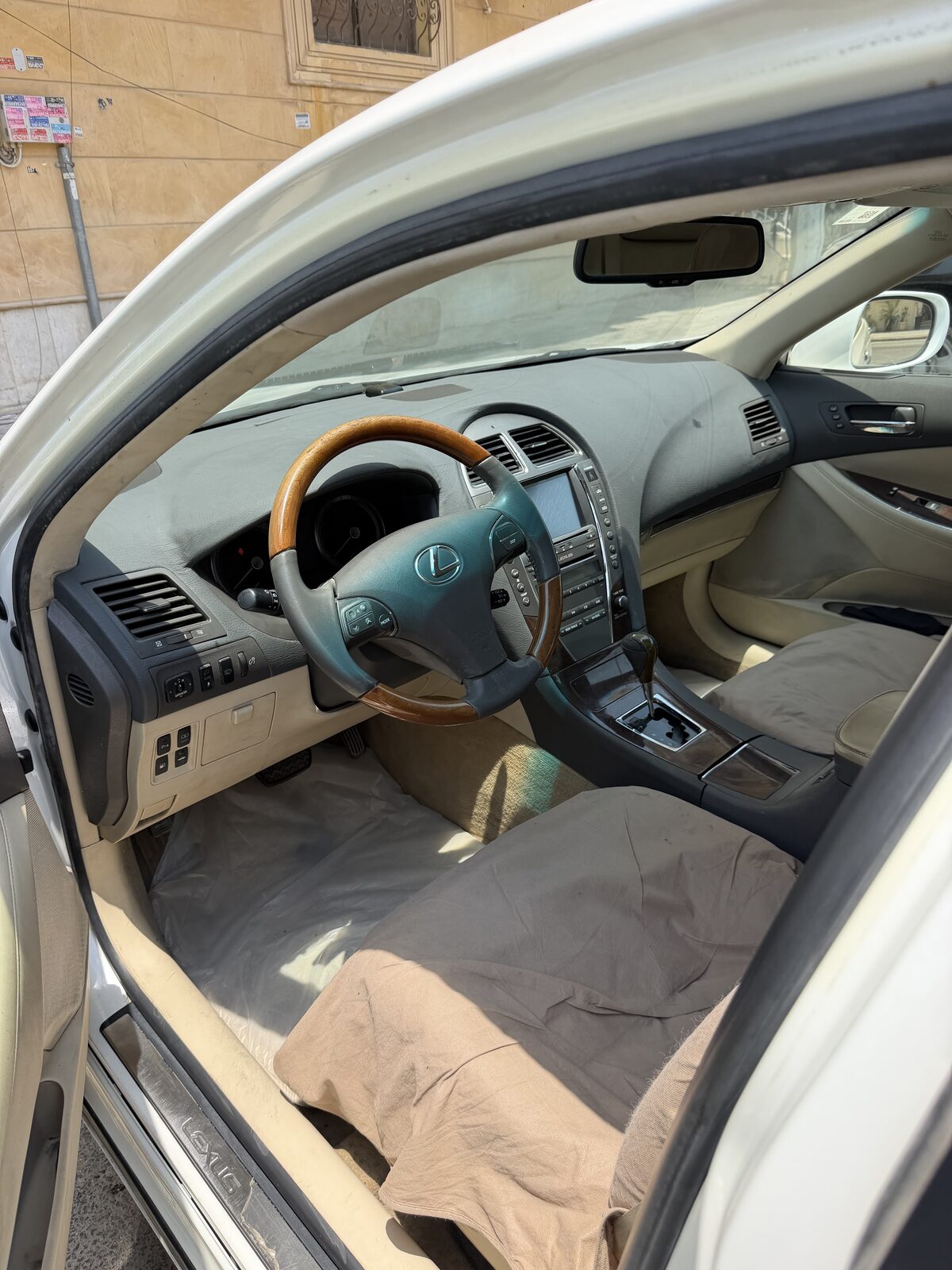 Khobar, Vehicles, Cars & Trucks , SAR 38000,  LEXUS ES350,  2010,  Automatic,  203000 KM,  Lexus  ES350