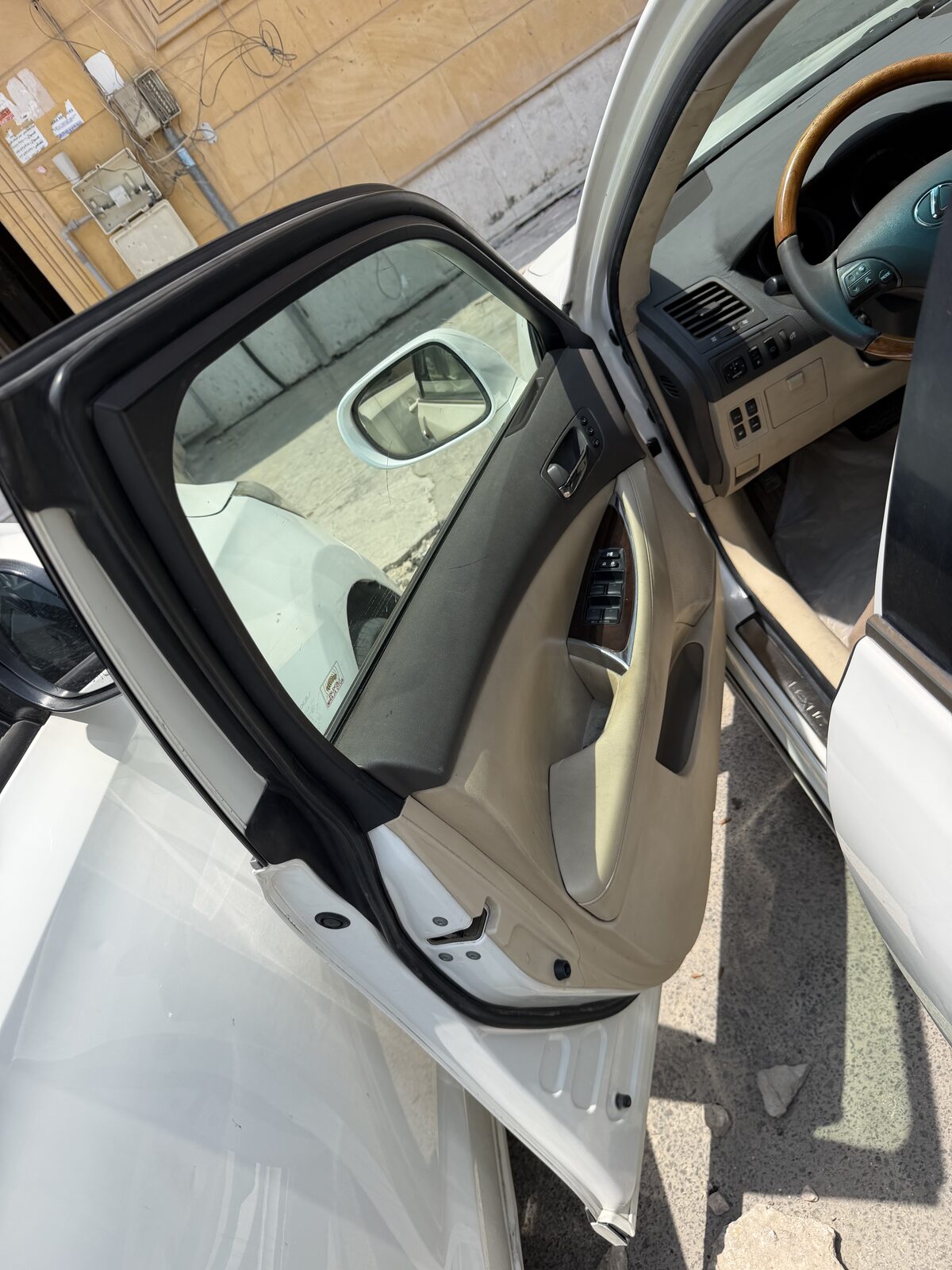 Khobar, Vehicles, Cars & Trucks , SAR 38000,  LEXUS ES350,  2010,  Automatic,  203000 KM,  Lexus  ES350