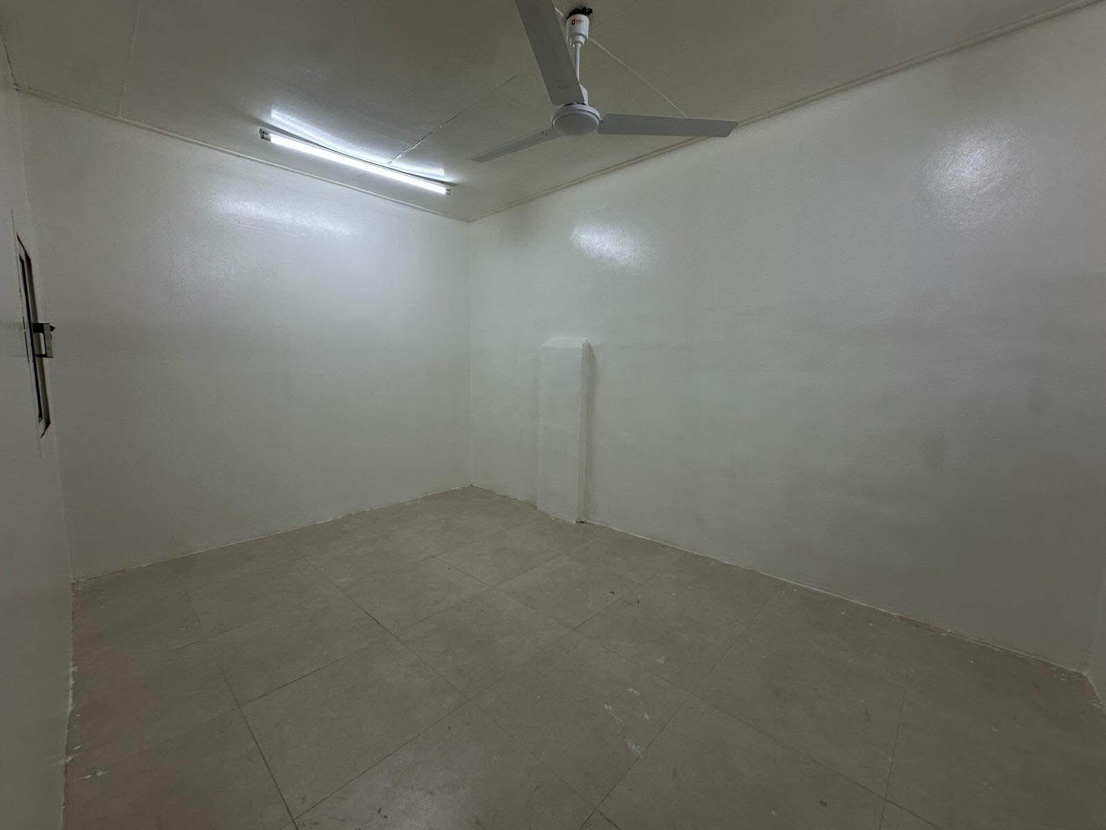 Gudaibiya, Apartments, Flats, Houses & Villas, BHD 150/month,  1 BR,  Gudaibiya :- 1Bhk Unfurnished Flat On Rent With A/C.  Bd 150/- With Unlimited Ewa