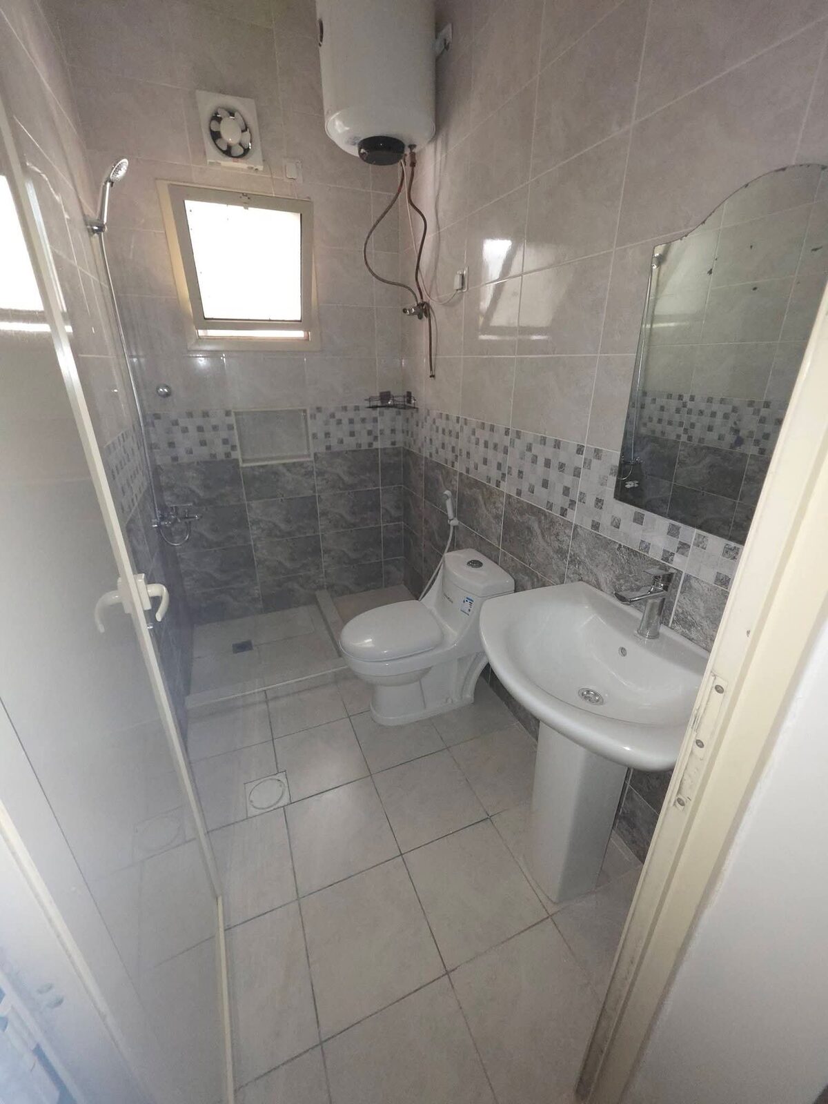 Khobar, Apartments, Flats, Houses & Villas, 3 BR,  3 BR Very Clean Family Apartment For Rent In Al Khobar &ndash; 24,600 SAR/Year