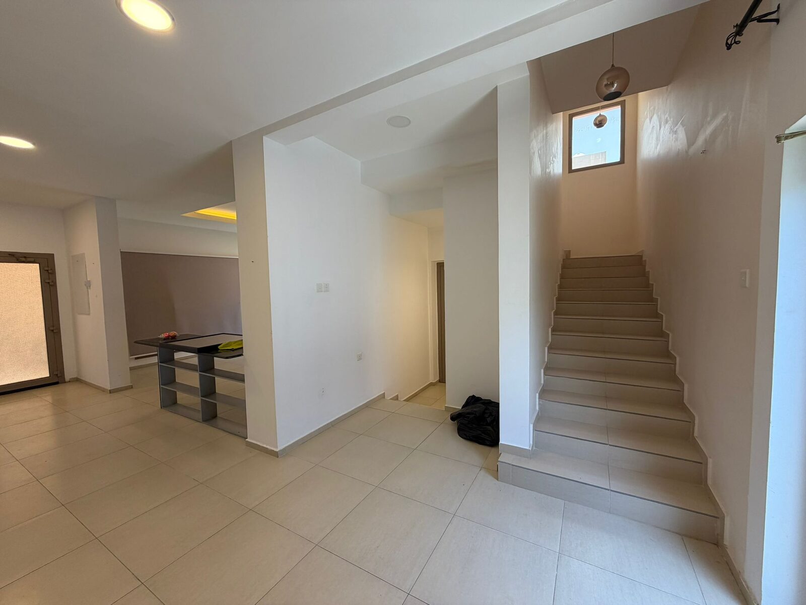 Jannusan, Apartments, Flats, Houses & Villas, BHD 375/month,  3 BR,  280 Sq. Meter,  Beauiful Villa For Rent In 375 Bd - Jannusan Compound