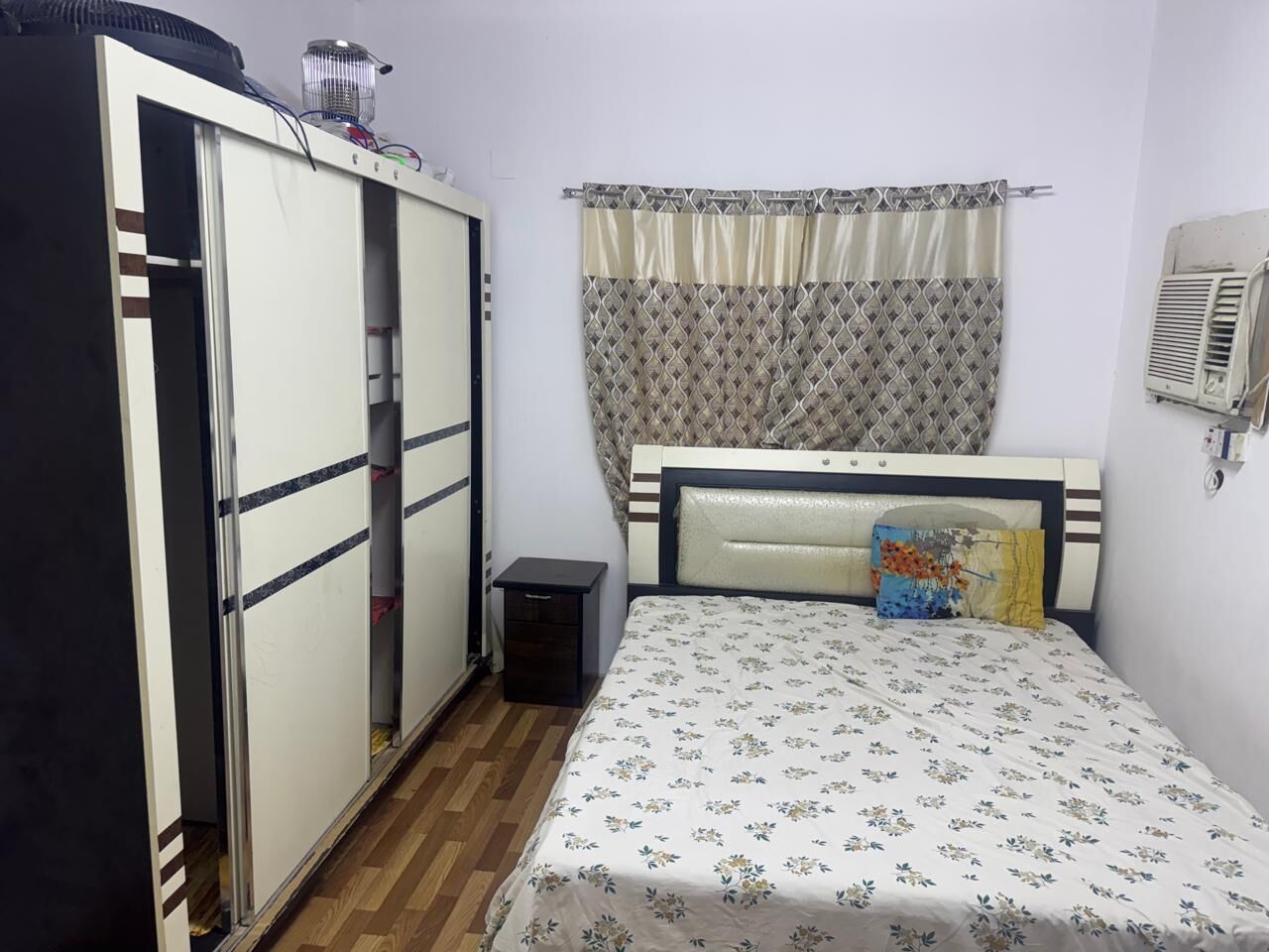 Hara, Rooms for Rent, SAR 1500/month,  Furnished,  Room Available For Executive Bachelor