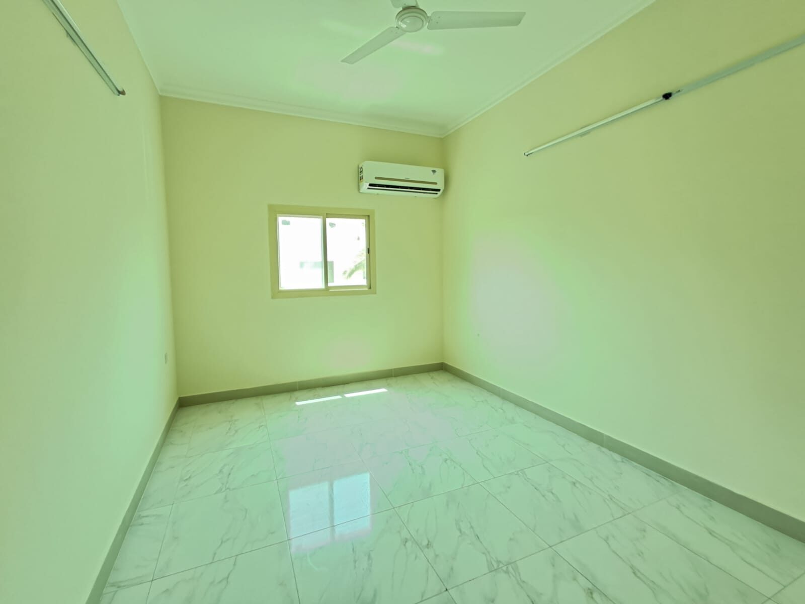 Burhama, Apartments, Flats, Houses & Villas, BHD 230/month,  3 BR,  3 Bedroom Flat In Burhama, Rent 230 Without Ewa