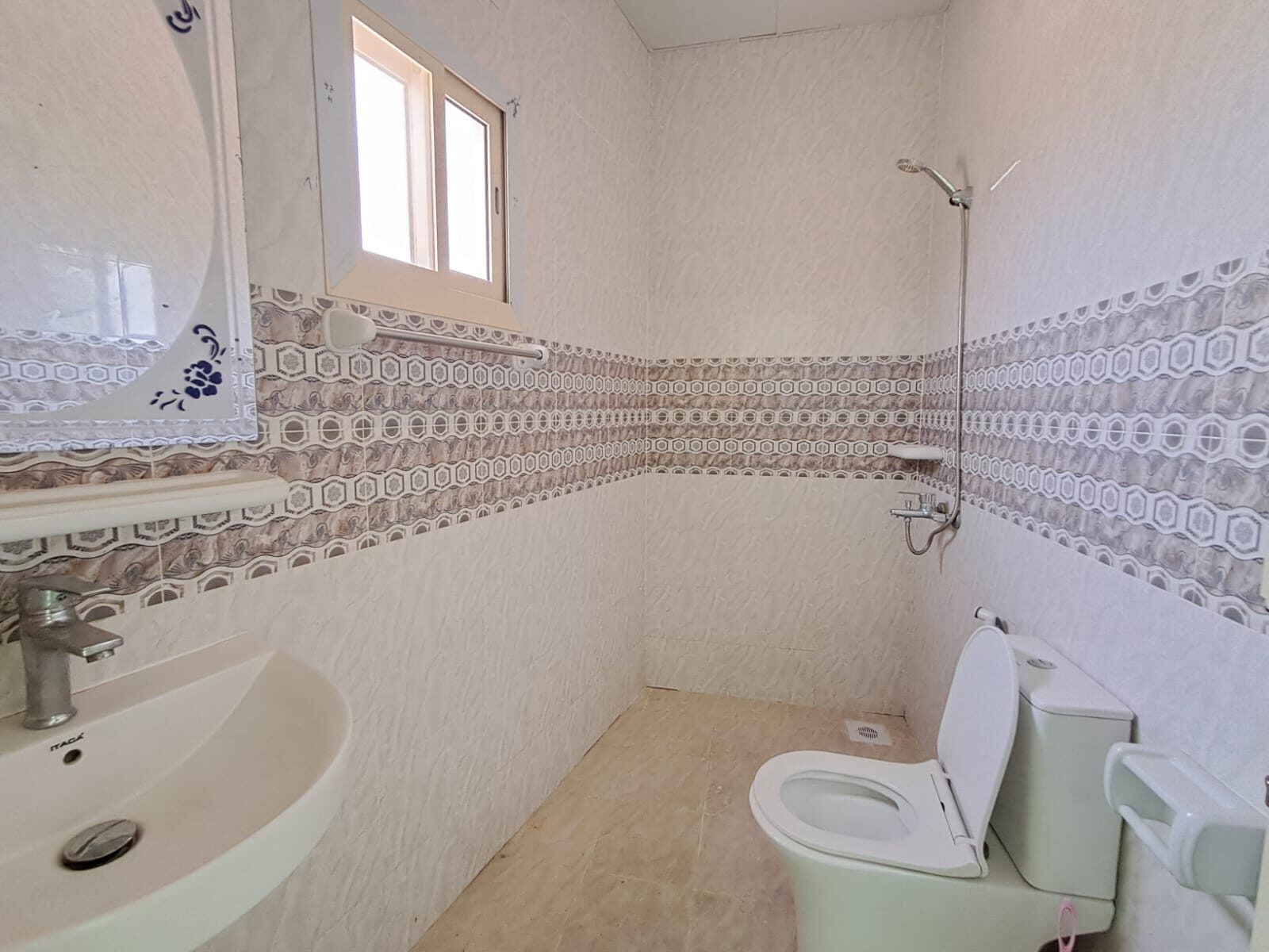 Burhama, Apartments, Flats, Houses & Villas, BHD 230/month,  3 BR,  3 Bedroom Flat In Burhama, Rent 230 Without Ewa