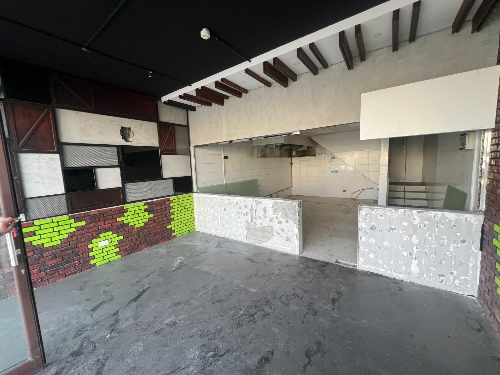 Budaiya, Shops, BHD 600,  Shop For Rent On Budaiya Highway | Prime Highway-Facing Location