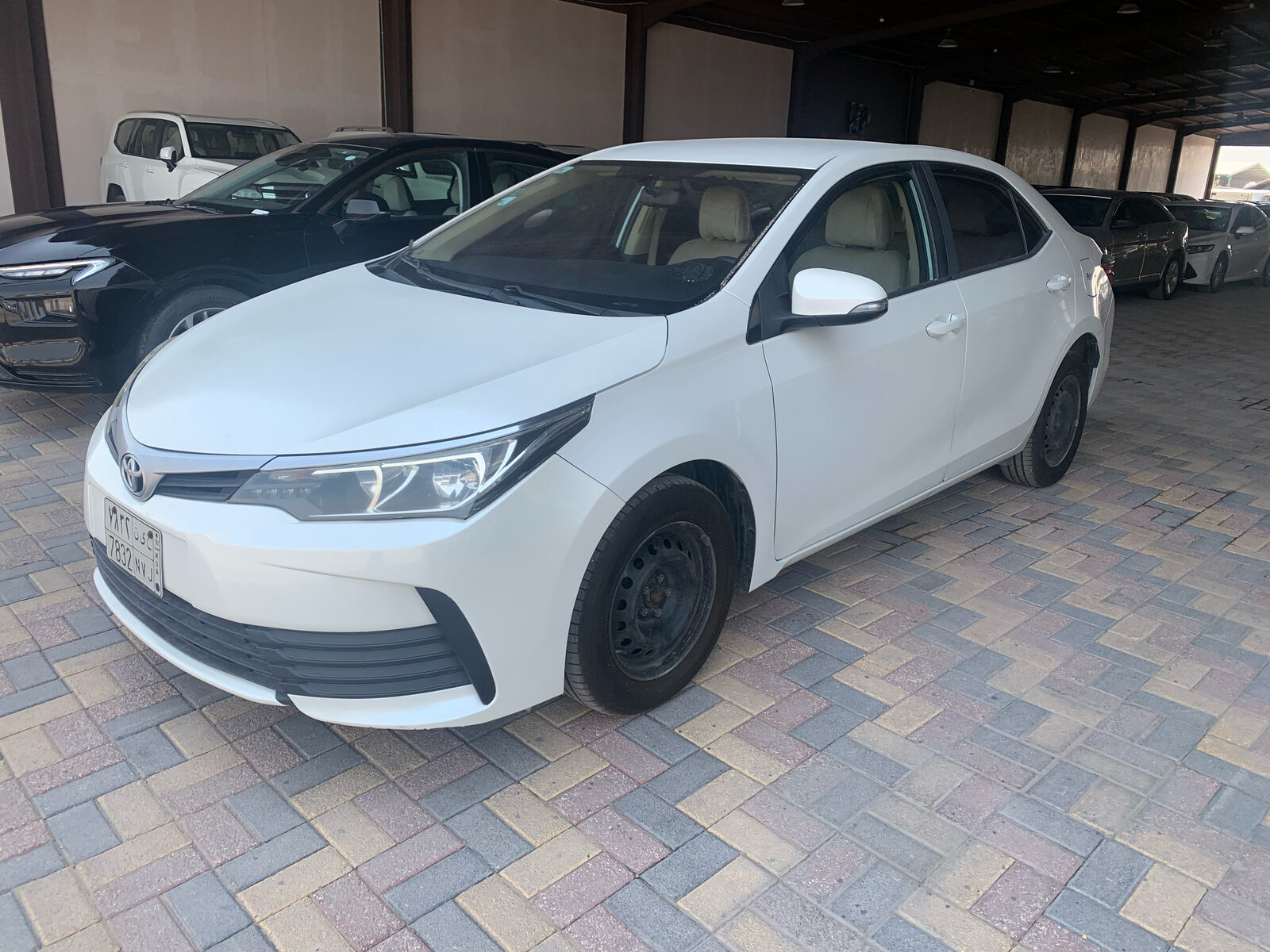 Dammam, Vehicles, Cars & Trucks , SAR 39200,  Toyota Corolla,  2017,  Automatic,  181900 KM,  كرولا متوفرة