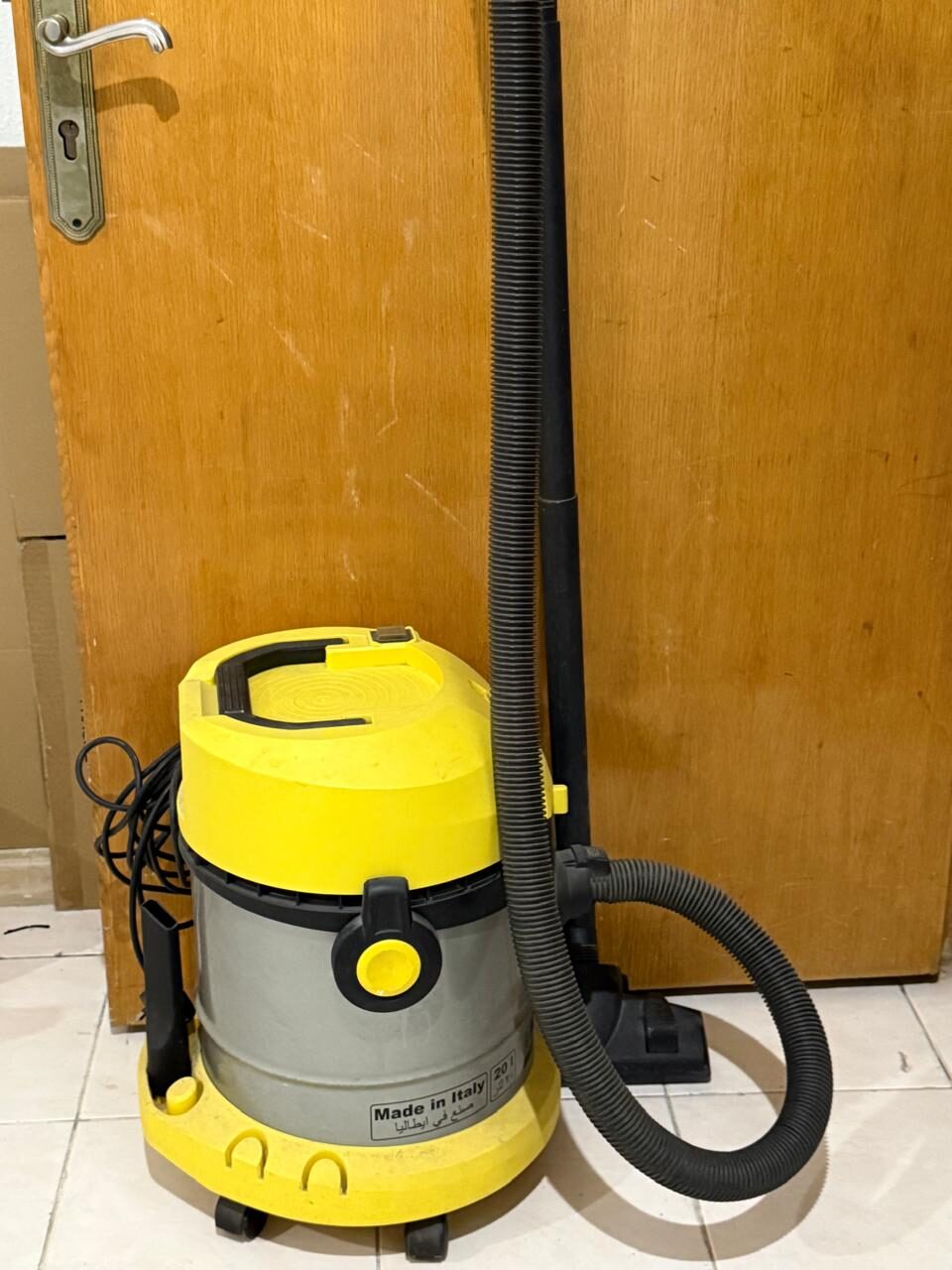 Dammam, Electrical & Plumbing, SAR 400,  Vacuum Cleaner, Microwave Oven
