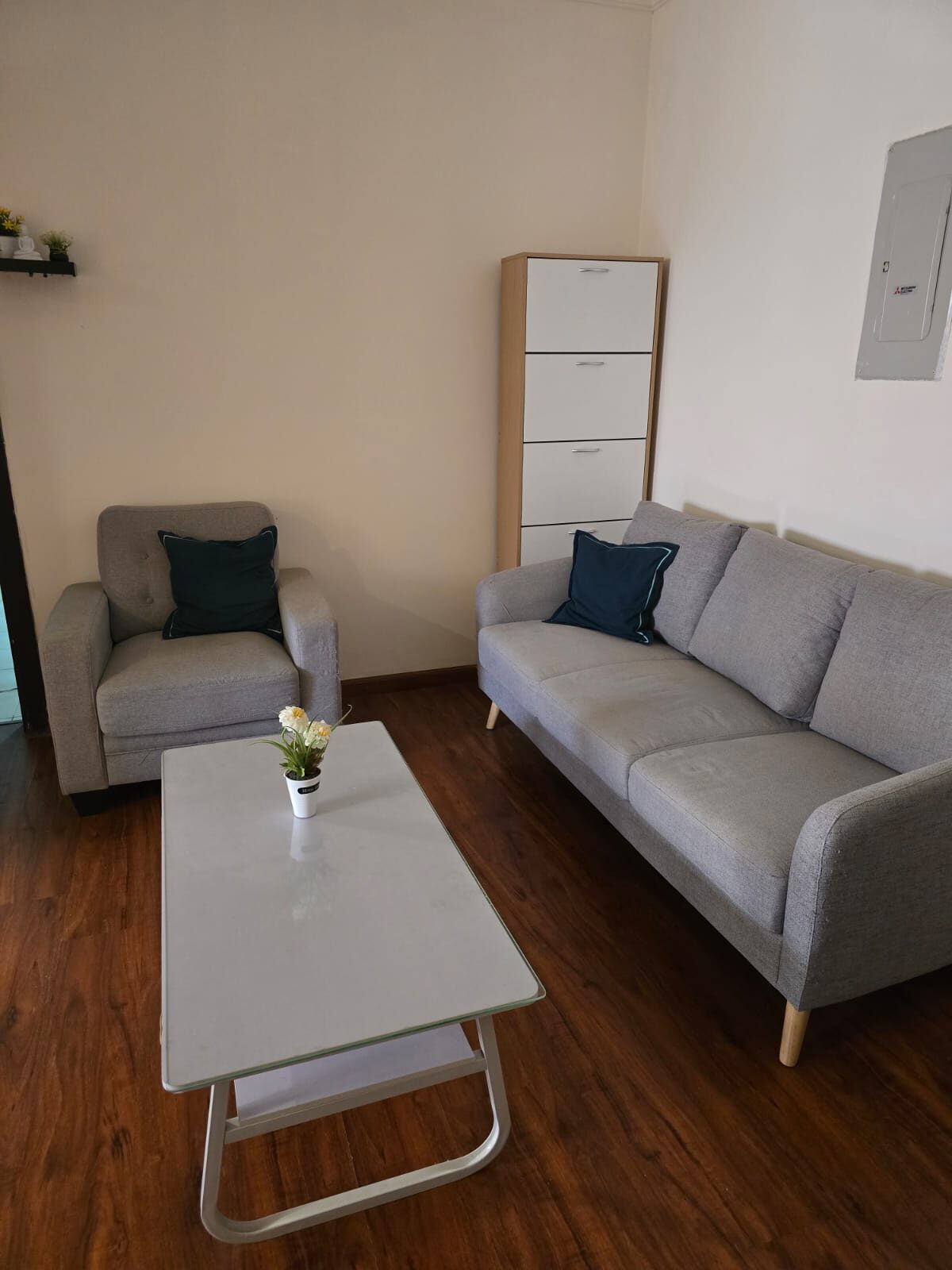 Al Malaz, Furniture, High-Quality Used Furniture For Sale – Excellent Condition! Upgrade Your Home With Nearly