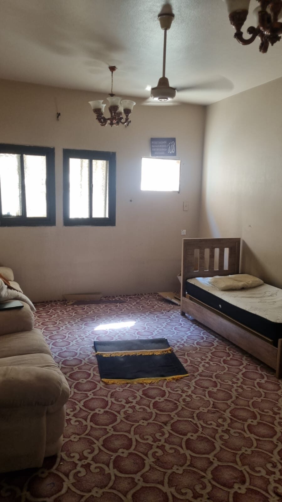 Riyadh, Rooms for Rent, SAR 1000/month,  30 Sq. Meter,  Only Bed And Cupboard