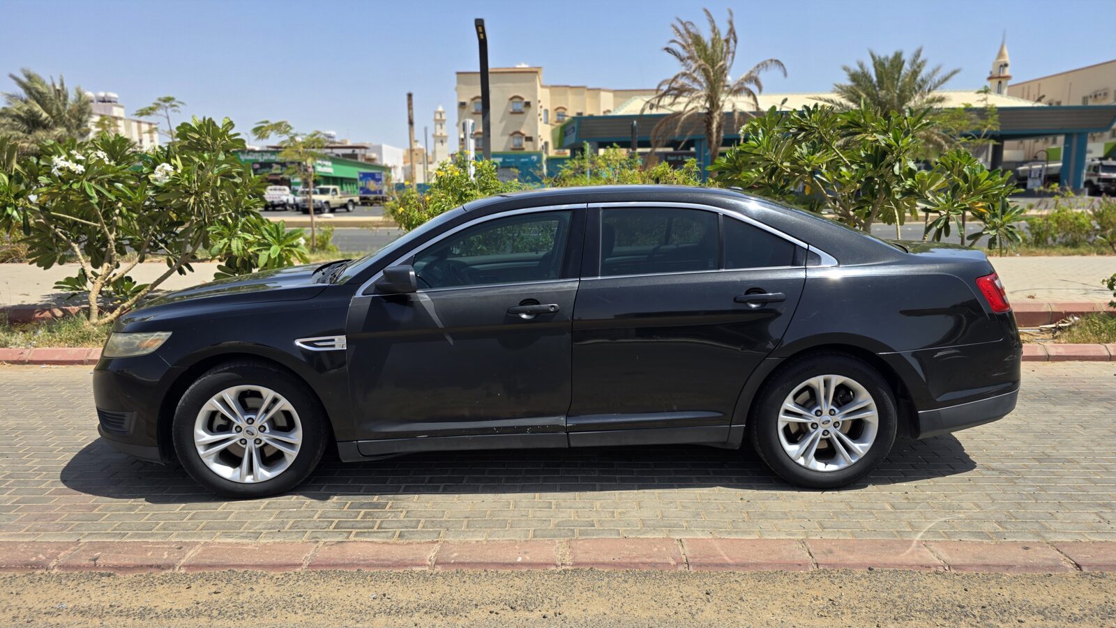 Rabigh, Vehicles, Cars & Trucks , SAR 30000,  Ford Taurus Se,  2014,  Automatic,  290000 KM,