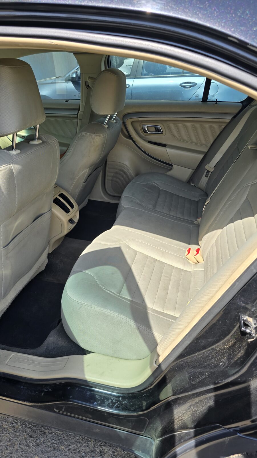 Rabigh, Vehicles, Cars & Trucks , SAR 30000,  Ford Taurus Se,  2014,  Automatic,  290000 KM,