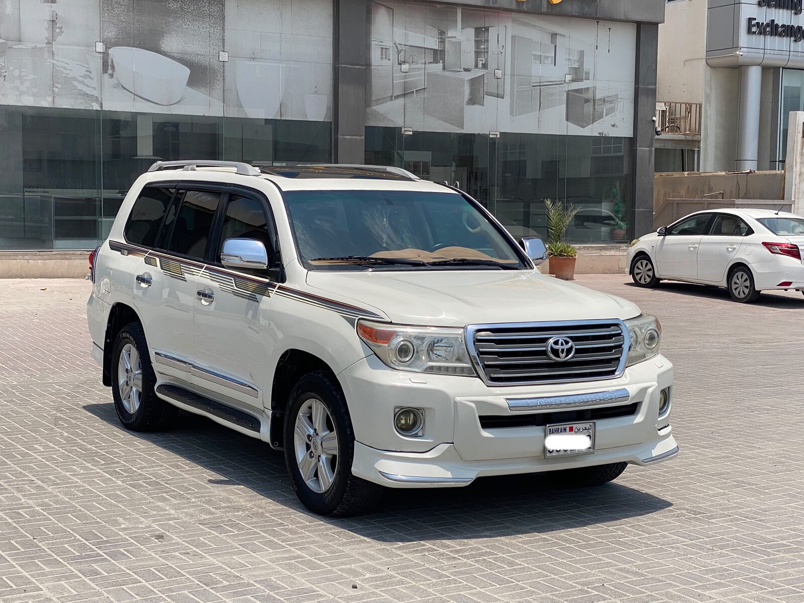 Manama, Vehicles, Cars & Trucks , BHD 8600,  Toyota Land Cruiser GX-R,  2012,  Automatic,  234850 KM,    (White)