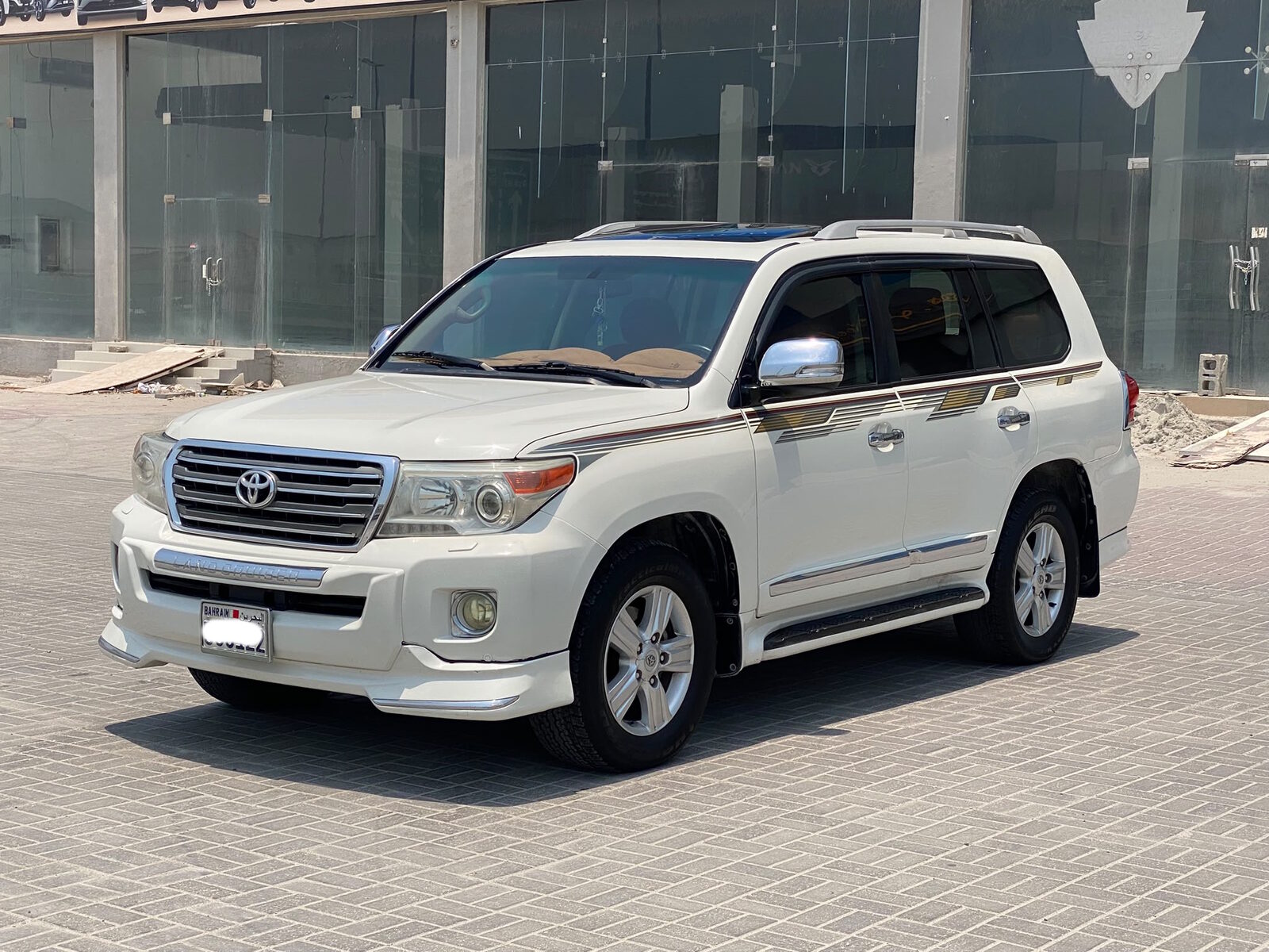 Manama, Vehicles, Cars & Trucks , BHD 8600,  Toyota Land Cruiser GX-R,  2012,  Automatic,  234850 KM,    (White)
