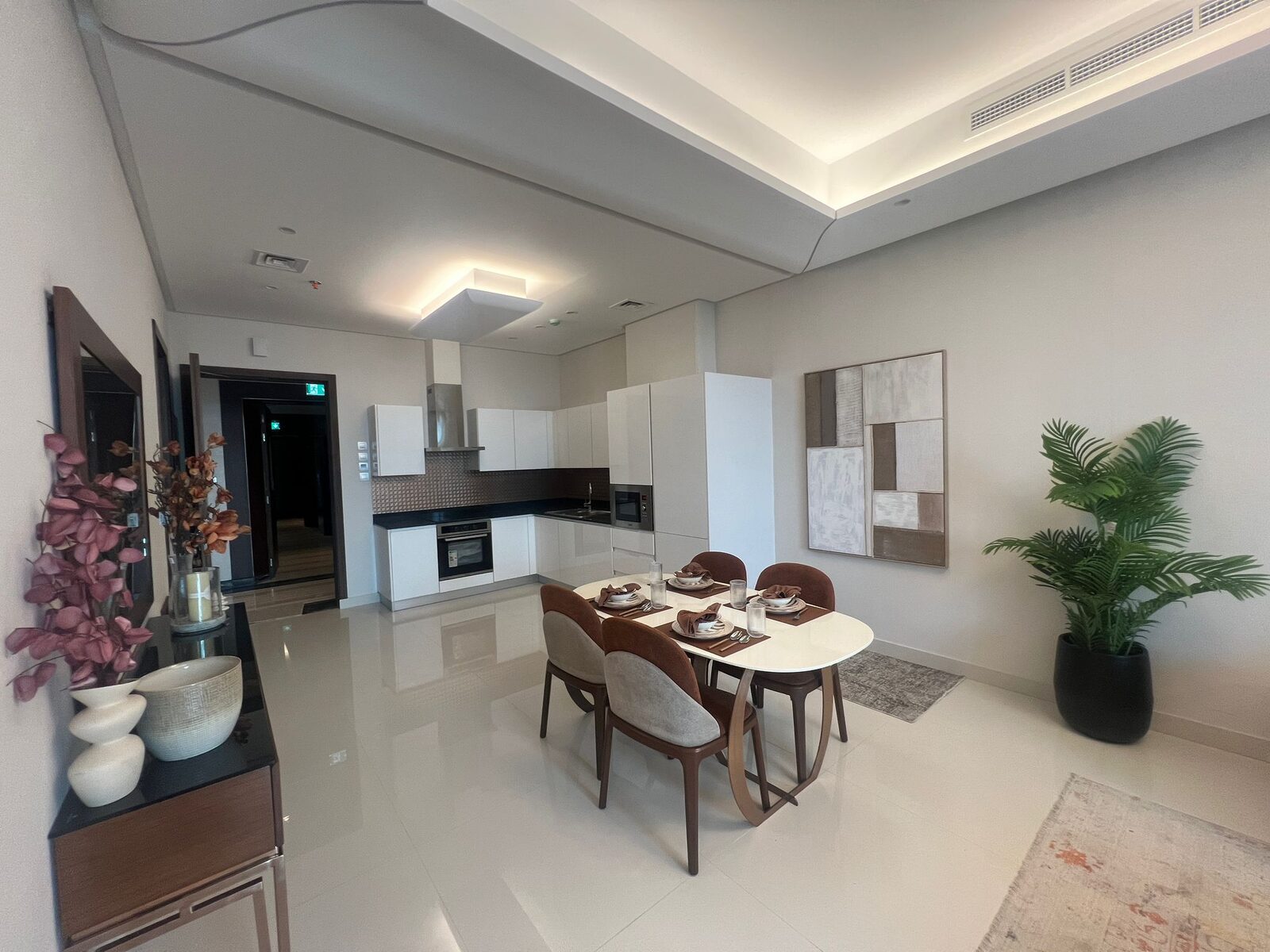 Sanabis, Apartments, Flats, Houses & Villas, BHD 690/month,  Furnished,  3 BR,  Villa-Type Apartment For Rent In Sanabis