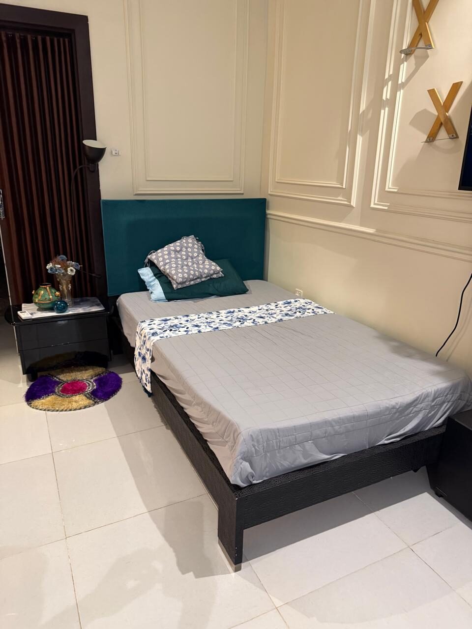 Jeddah, Furniture, SAR 650,  Bed With Mattress & Cupboard