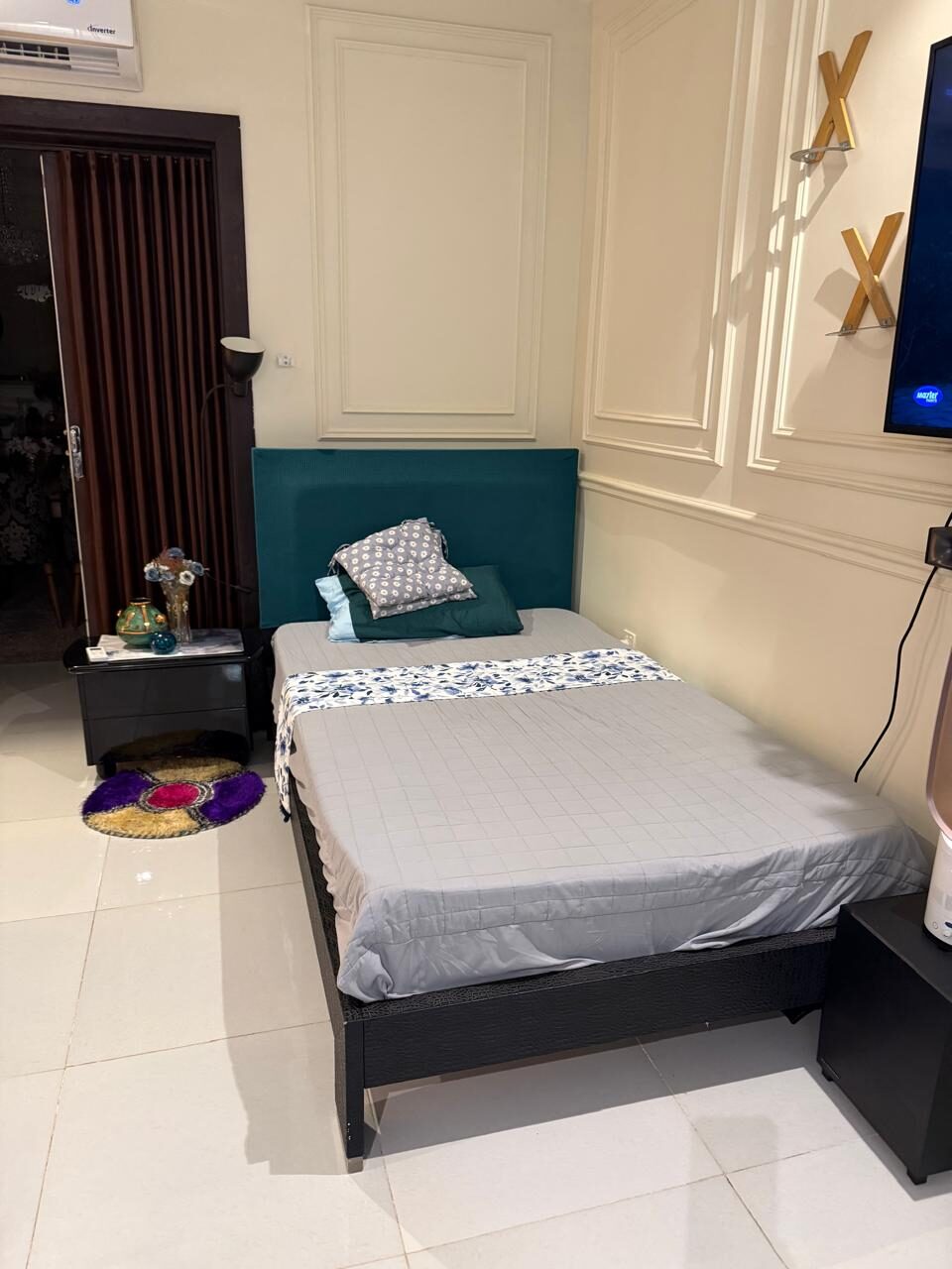 Jeddah, Furniture, SAR 650,  Bed With Mattress & Cupboard