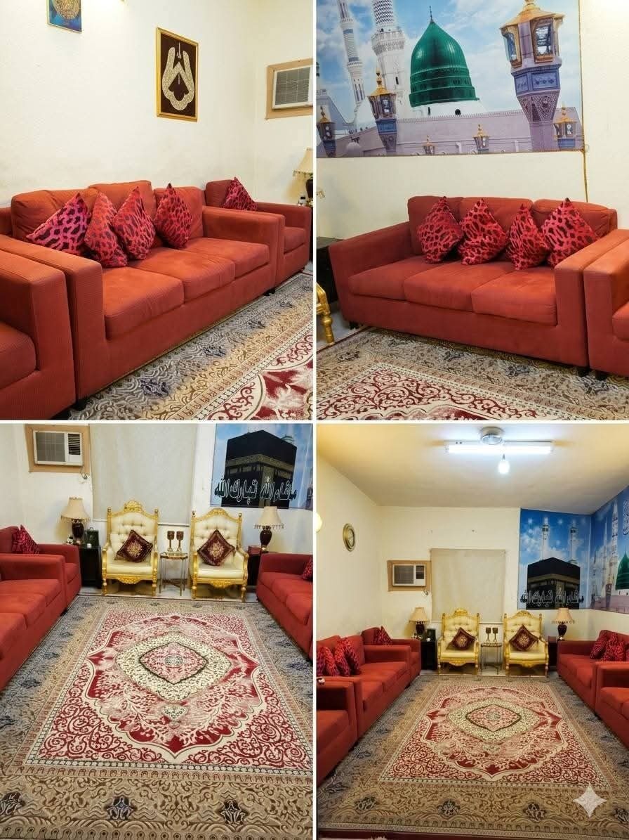 Al Jaradiyah, Furniture, SAR 1100,  American Elegant Sofa Excellent In Condition For Sale