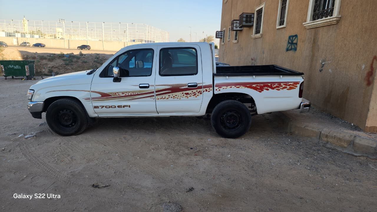 Riyadh, Vehicles, Cars & Trucks , SAR 24000,  Toyota Hilux,  2003,  Manual,  300000 KM,    Desiel