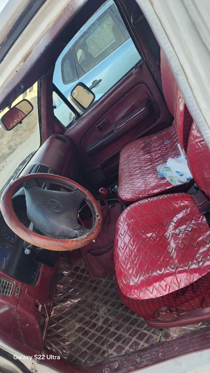 Riyadh, Vehicles, Cars & Trucks , SAR 24000,  Toyota Hilux,  2003,  Manual,  300000 KM,    Desiel