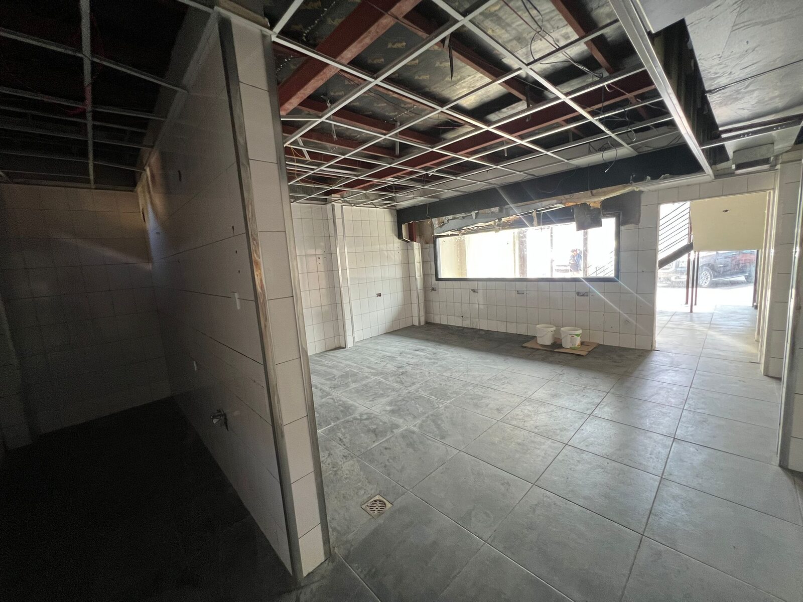 Juffair, Shops, BHD 2000,  Prime Commercial Shop For Rent In Juffair | Ideal For Restaurant Or Retail Business