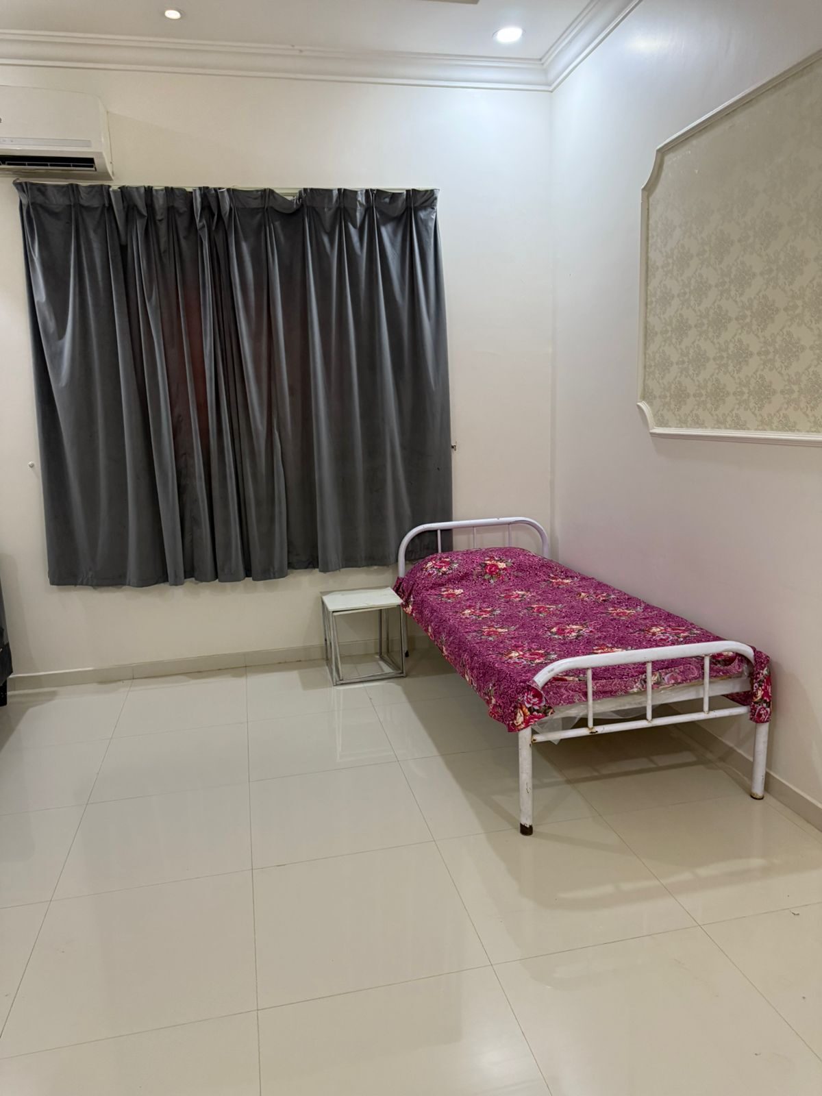 Al Narjis, Apartments, Flats, Houses & Villas, SAR 2000/month,  Sami Furnished Room For Rent For Executive Bachelor/ Small Family