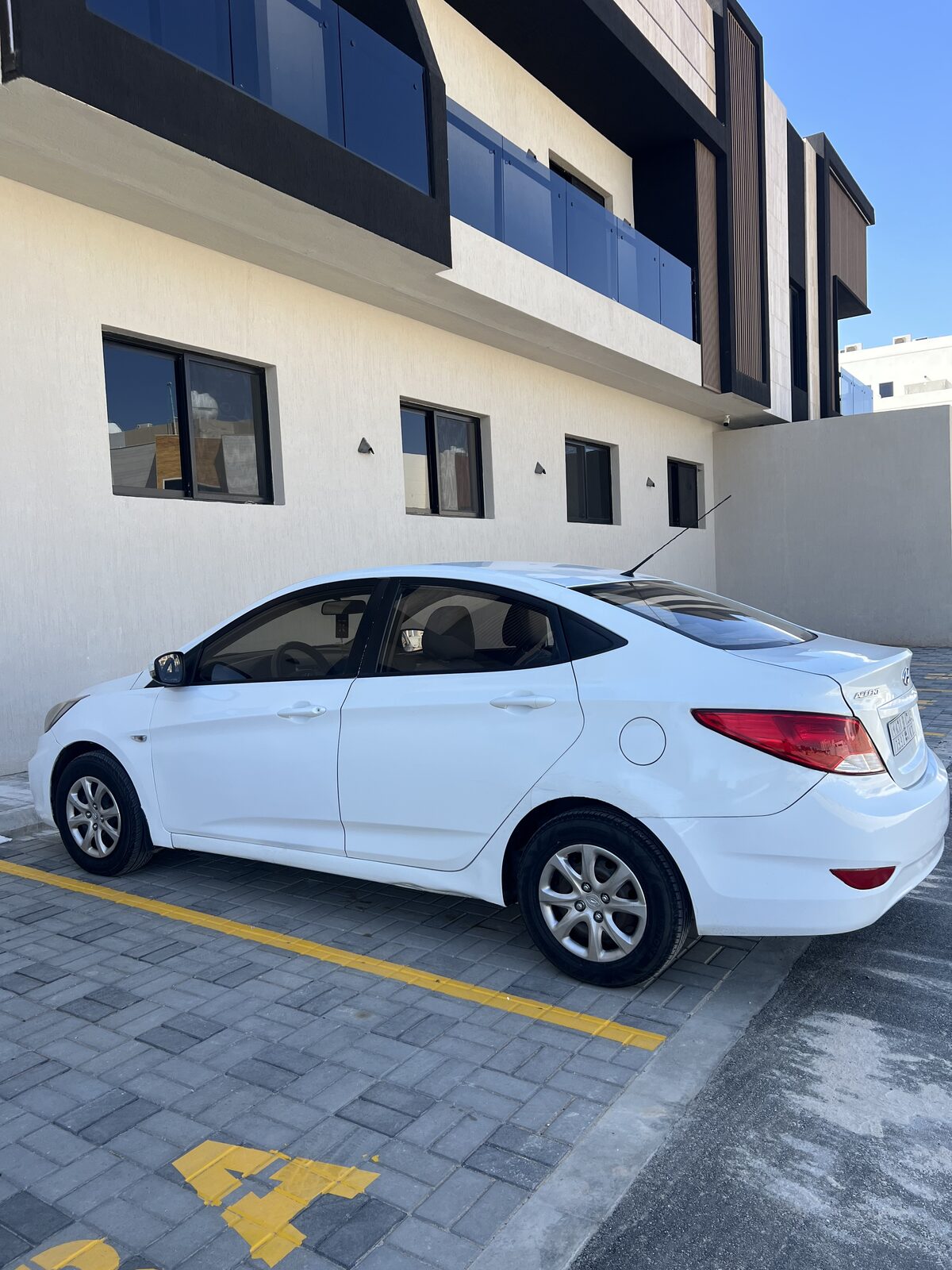 Riyadh, Vehicles, Cars & Trucks , SAR 18500,  Hyundai Accent,  2015,  Automatic,  296000 KM,    Model For Sale