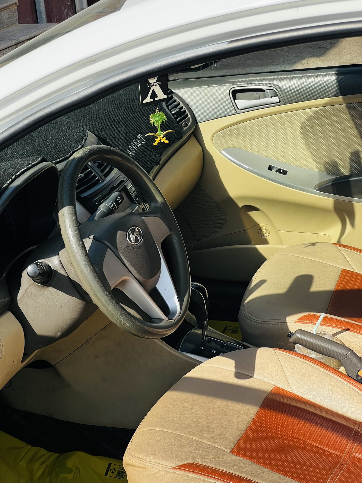 Riyadh, Vehicles, Cars & Trucks , SAR 18500,  Hyundai Accent,  2015,  Automatic,  296000 KM,    Model For Sale