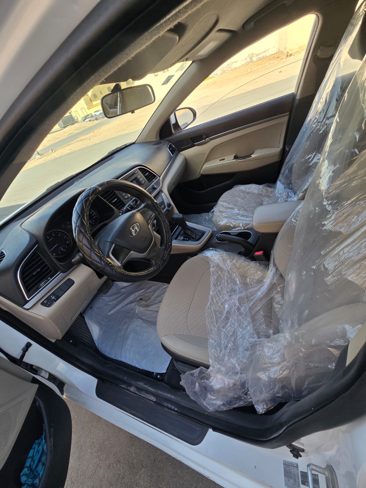 Riyadh, Vehicles, Cars & Trucks , SAR 301792,  Hyundai Elantra SE 2.0,  2016,  Automatic,  301792 KM,  Hyundai Elantra - Neat And Clean