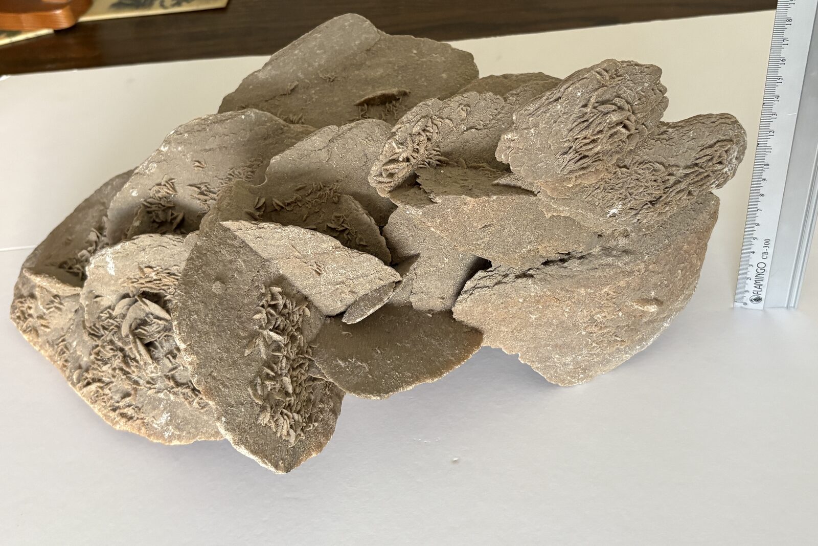 Manama, Collectibles, BHD 120,  Rare Approx 7kg Large Desert Rose Crystal Cluster (Saudi Origin) - Premium Specimen