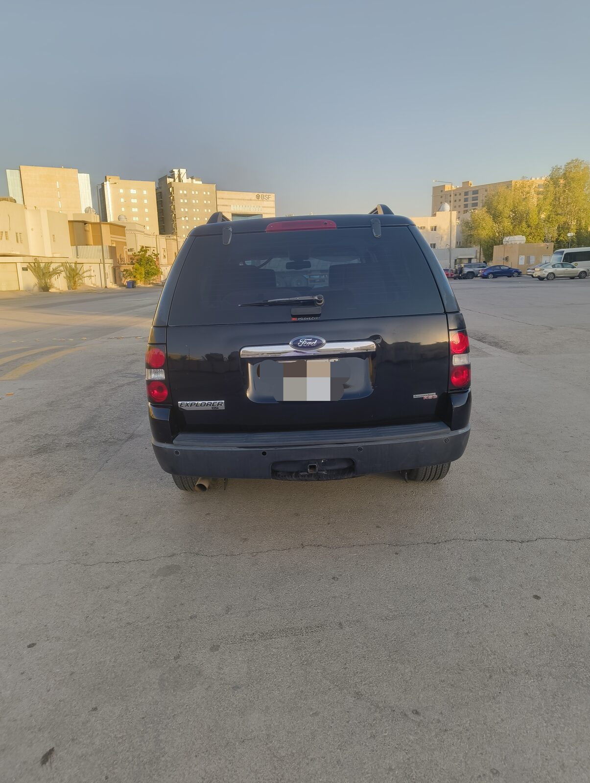 Riyadh, Vehicles, Cars & Trucks , SAR 13000,  Ford Explorer,  2007,  Automatic,  312000 KM,   XLT 7 Seater